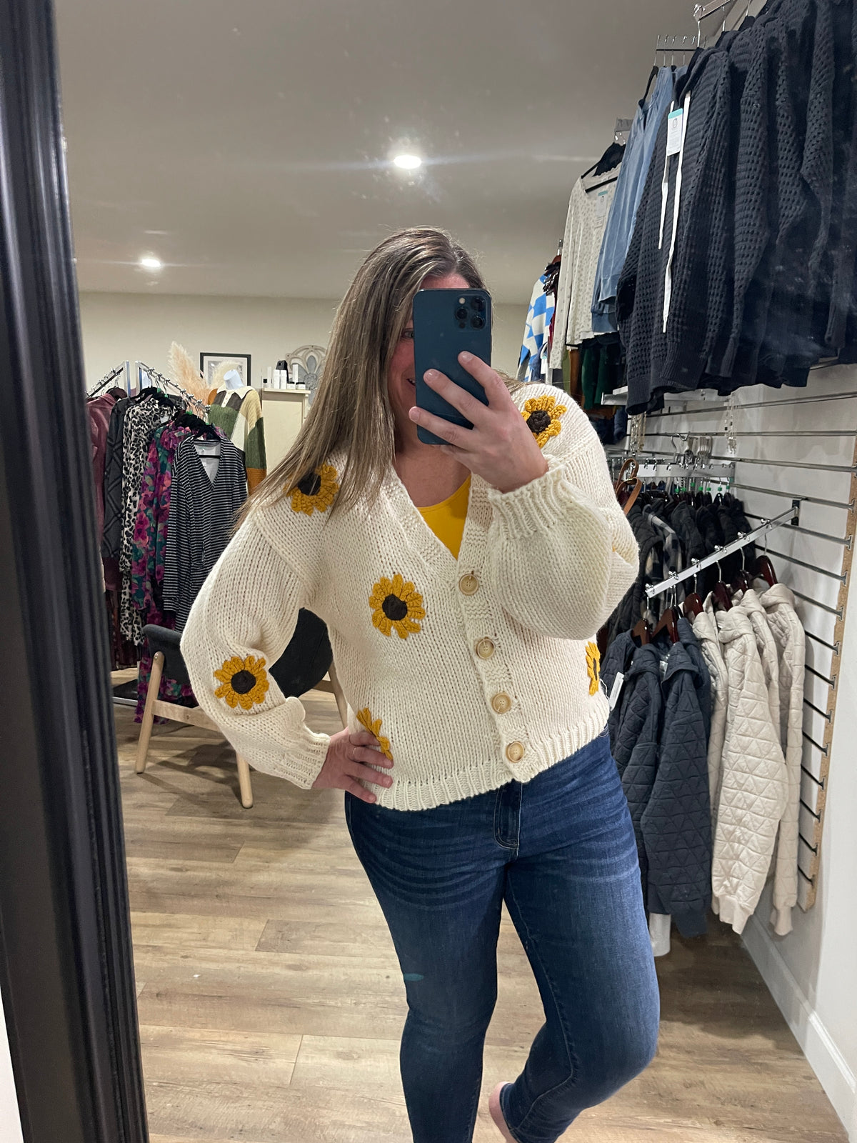 CREAM EMBROIDERED SUNFLOWER BUTTON CARDIGAN