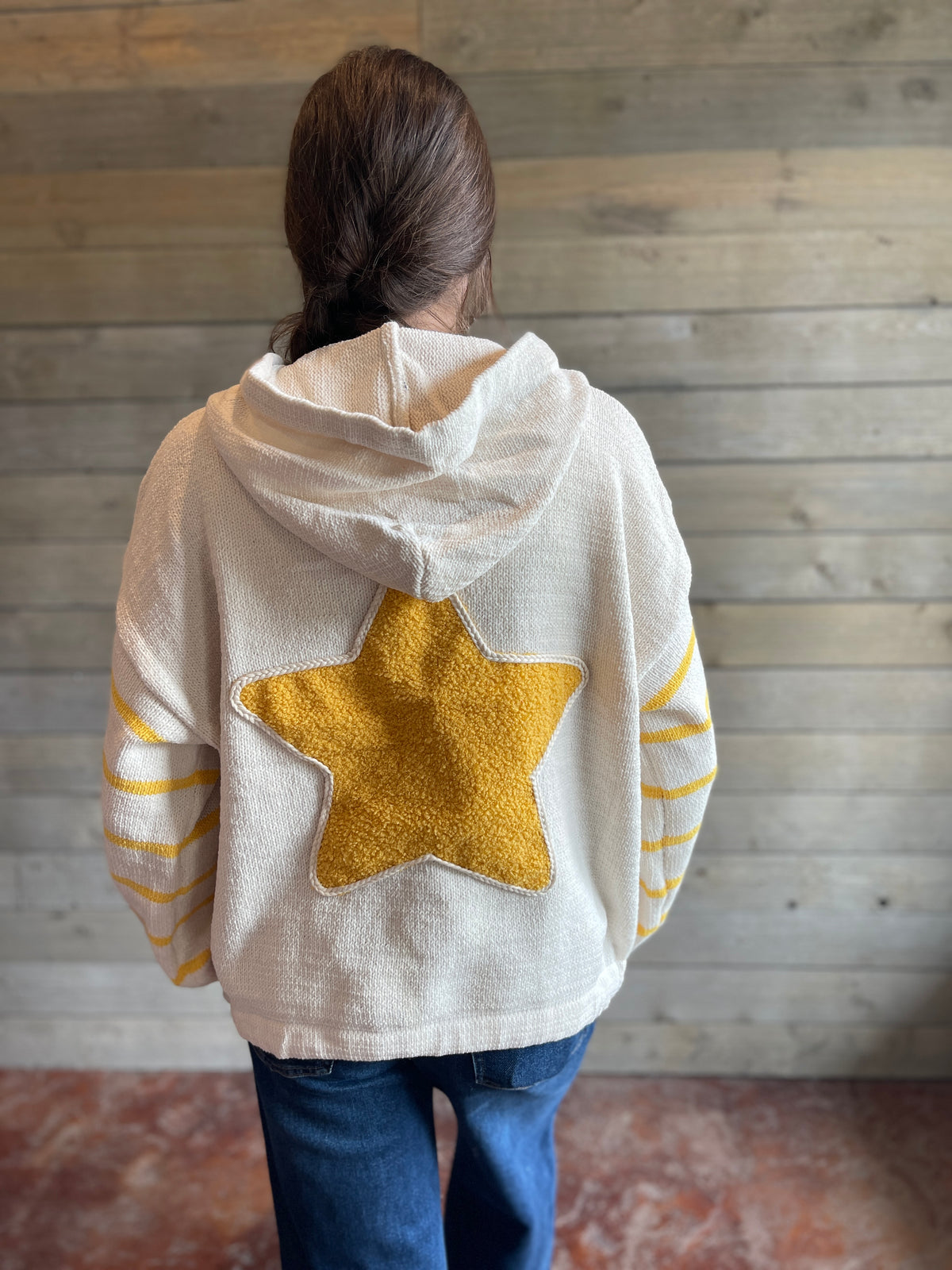 IVORY OVERSIZED STAR SWEATER/CARDIGAN