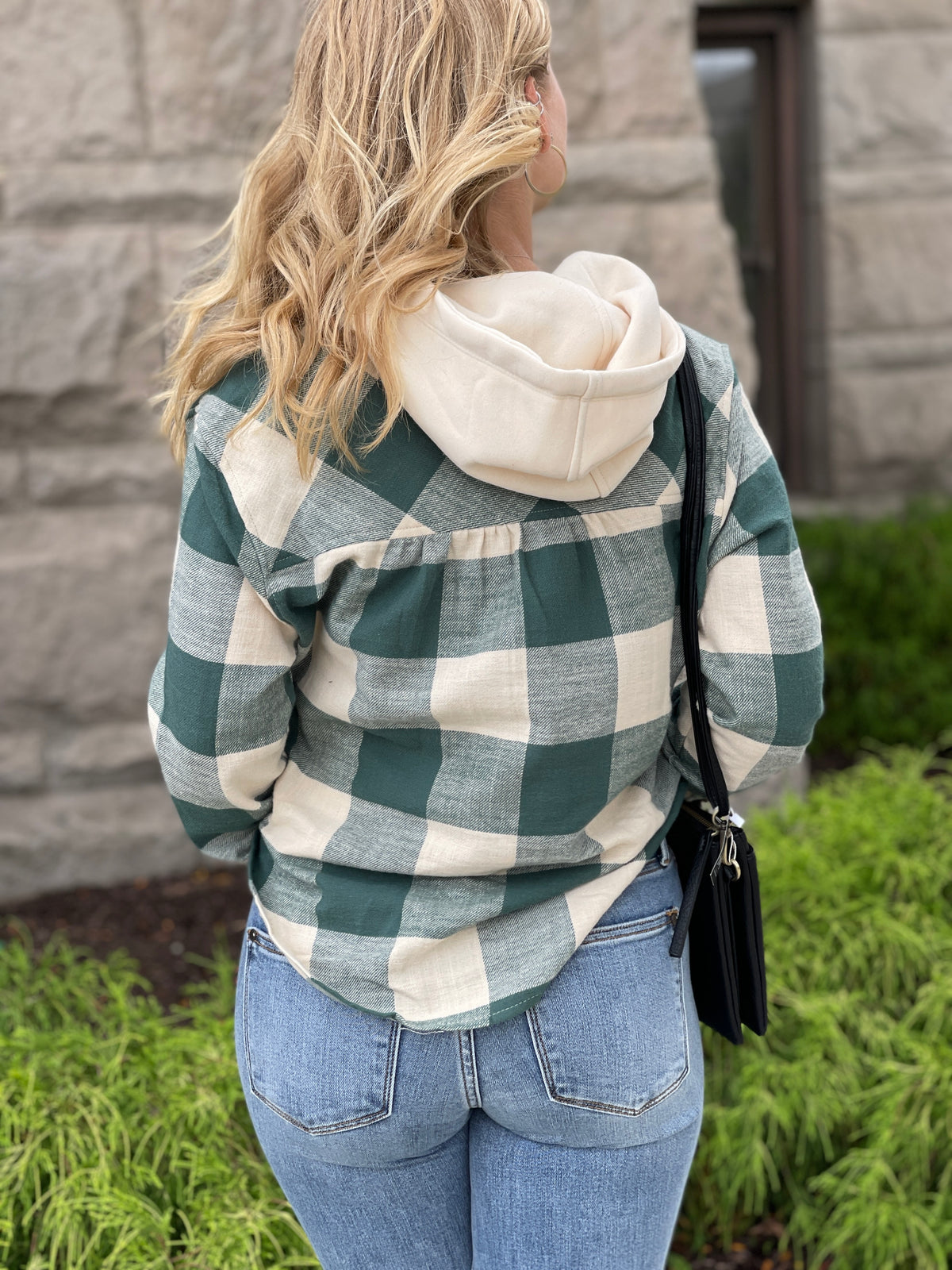 HUNTER LIGHTWEIGHT PLAID HOODED SHIRT