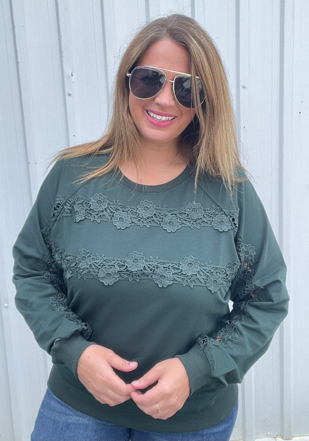 HUNTER LACE TRIM PULLOVER