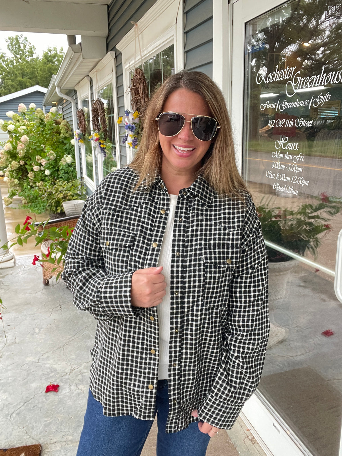 BLACK AND WHITE CHECK SNAP BUTTON FLANNEL