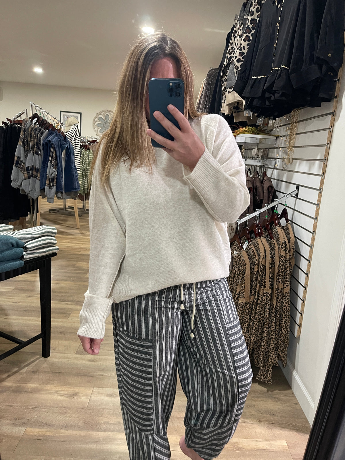 OATMEAL High-Low Hem, Long Sleeve, Super Soft, Oversized LIGHT WEIGHT SWEATER