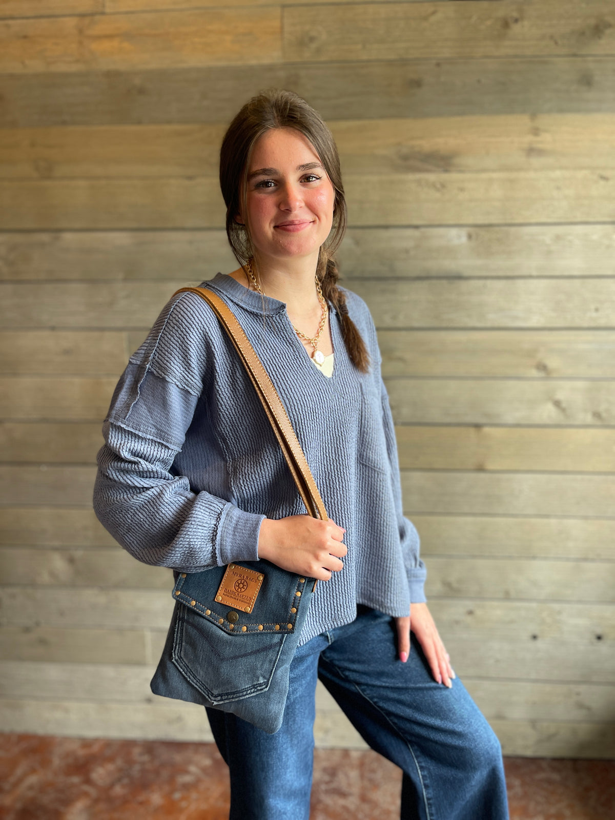 DENIM BLUE TEXTURED LOOSE FIT V NECK KNIT TOP