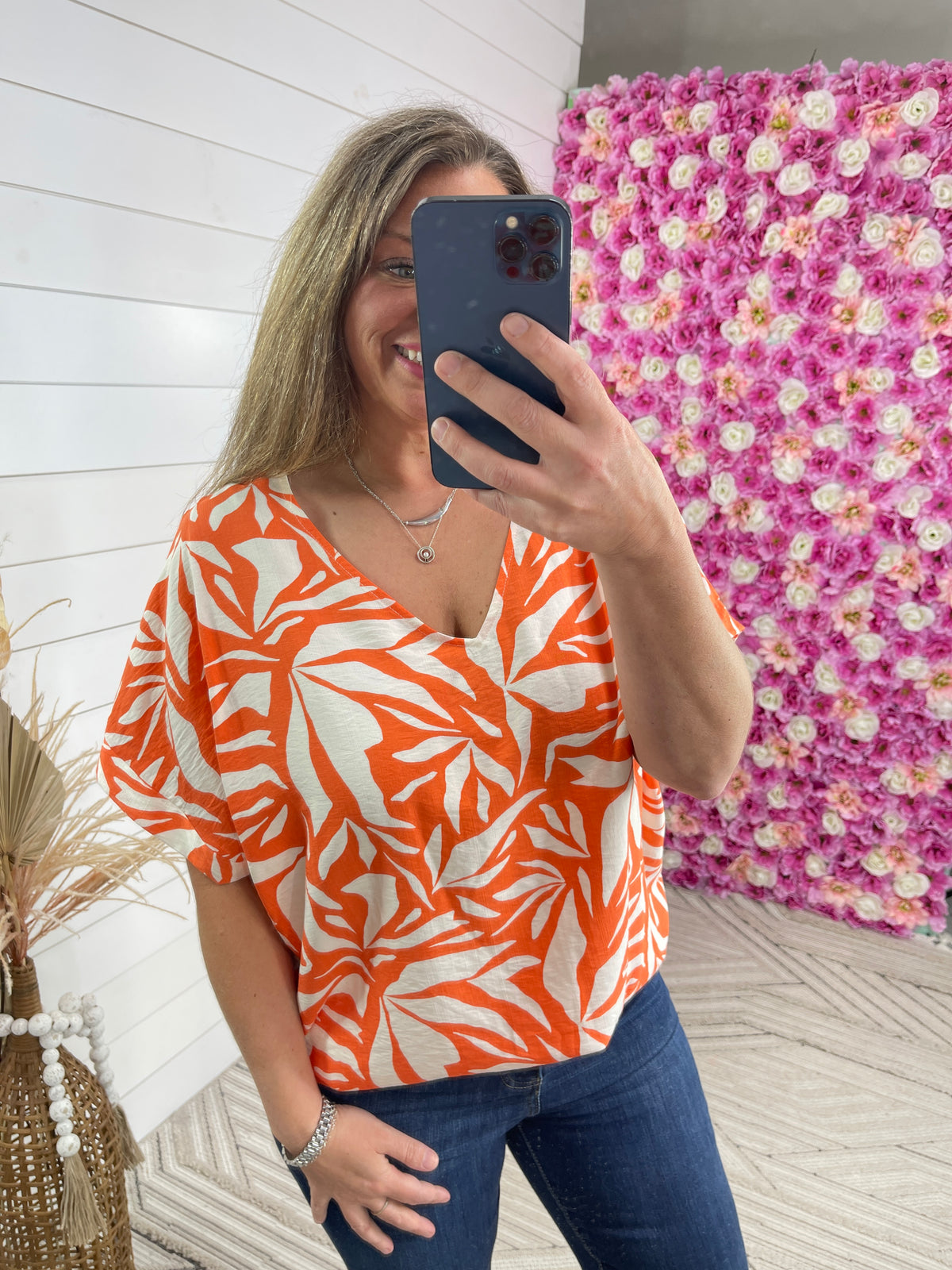 ORANGE OVERSIZED GEOMETRIC V NECK