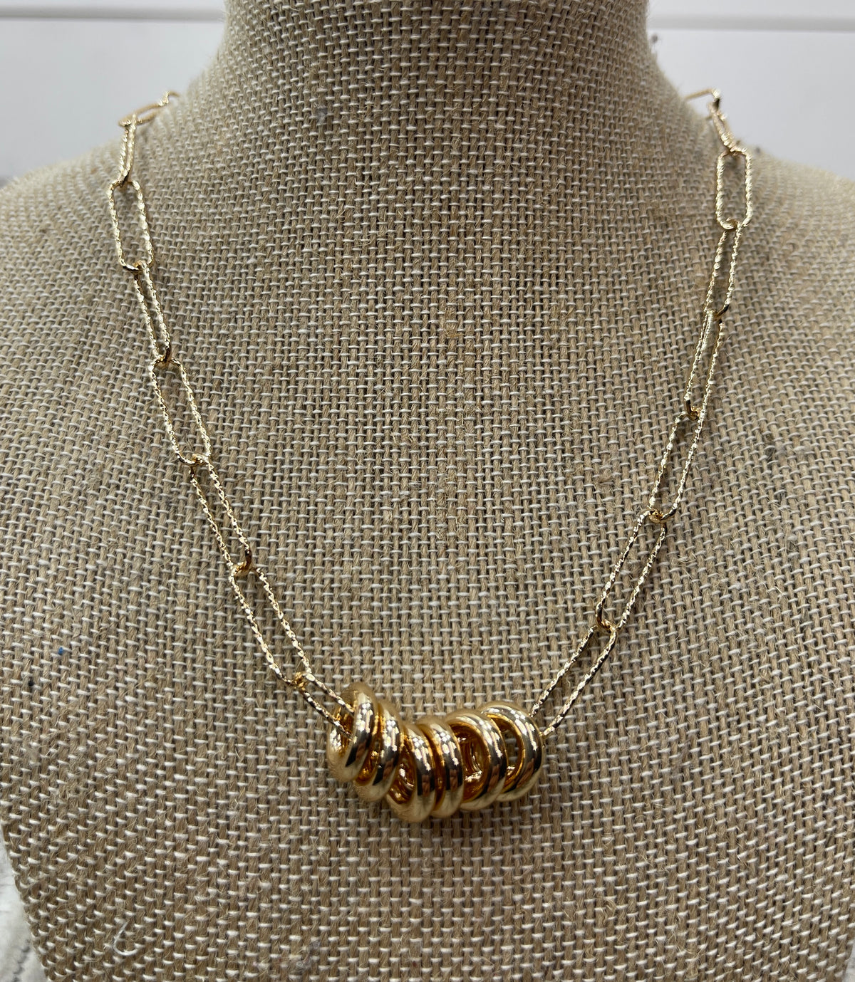 GOLD MULIT RING NECKLACE