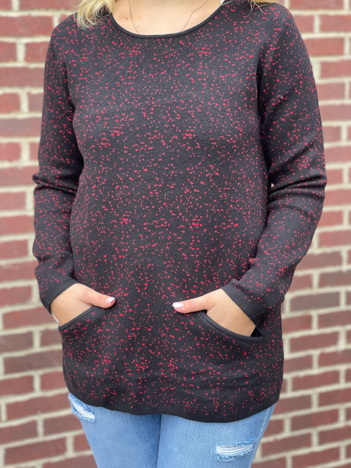 BLACK/RED SPECKLE AND SHINE SWEATER