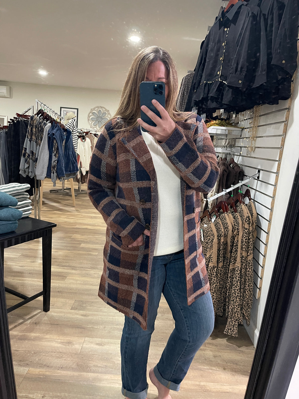 COPPER/ NAVY Check Jacquarded, Tailored Collar CARDIGAN