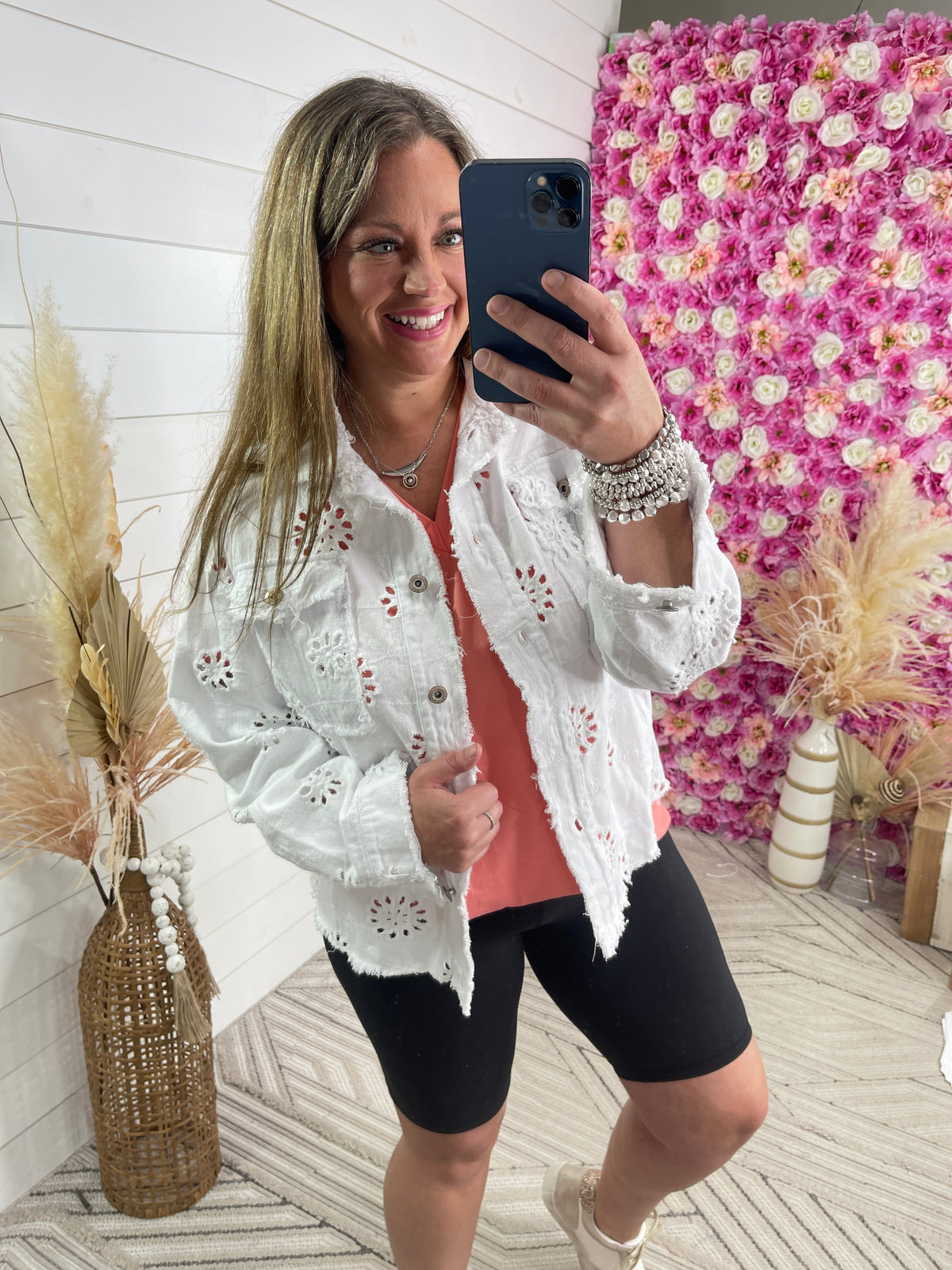 WHITE EMBROIDERED JEAN FLORAL JACKET