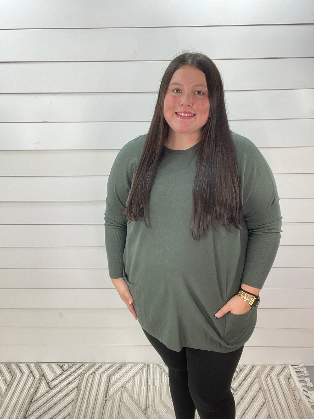 PINE OVERSIZED TWO POCKET SWEATER