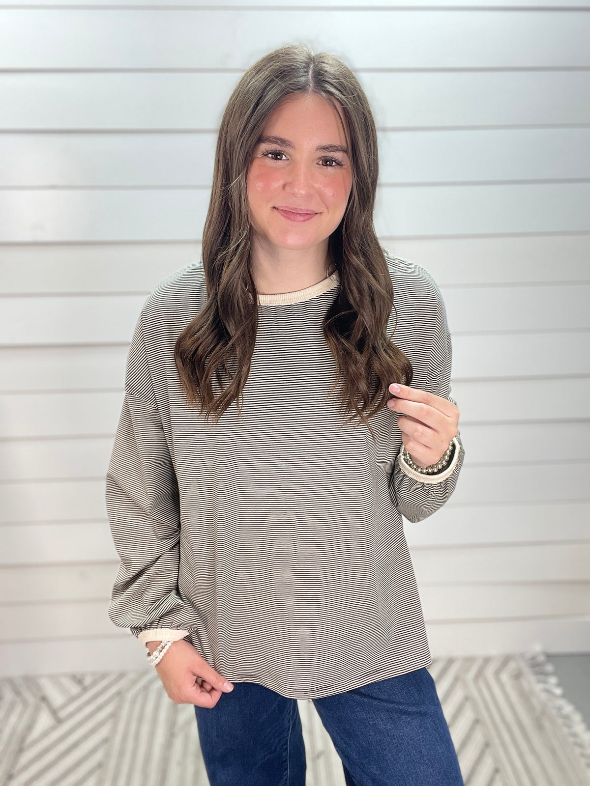 BLACK/CREAM PINSTRIPED KNIT LONG SLEEVE TOP