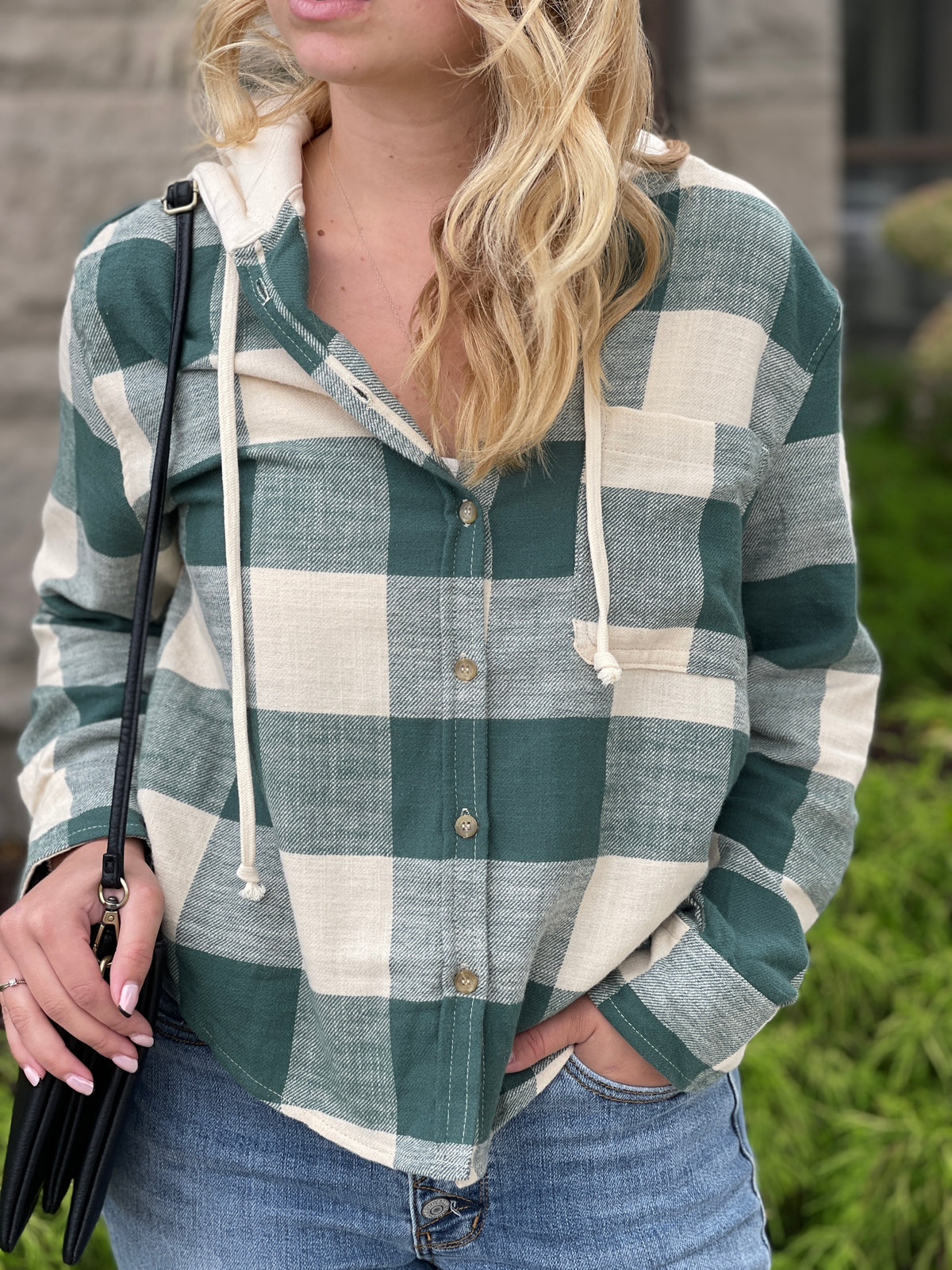 HUNTER LIGHTWEIGHT PLAID HOODED SHIRT