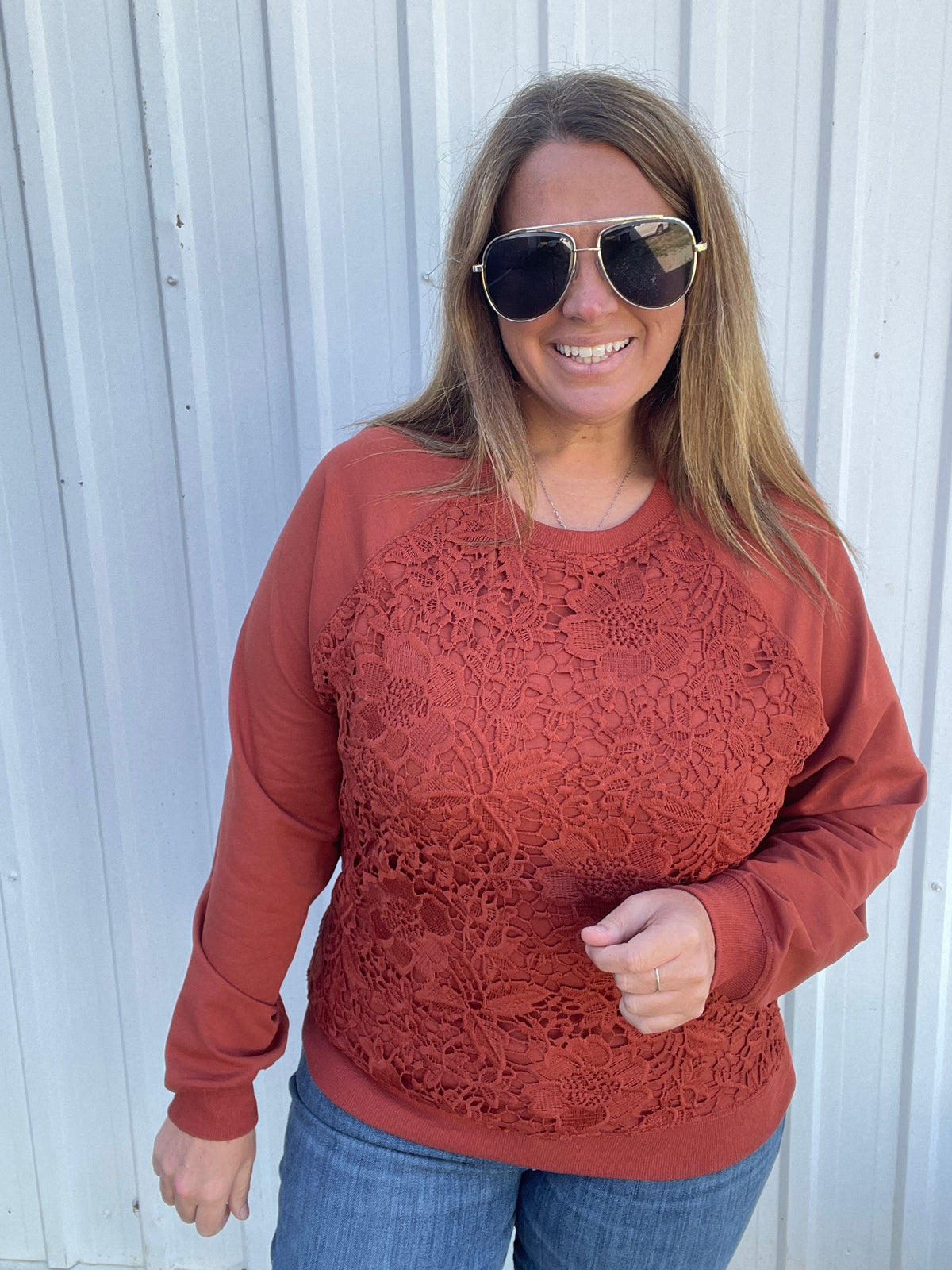 RUST LACE FRONT PULLOVER