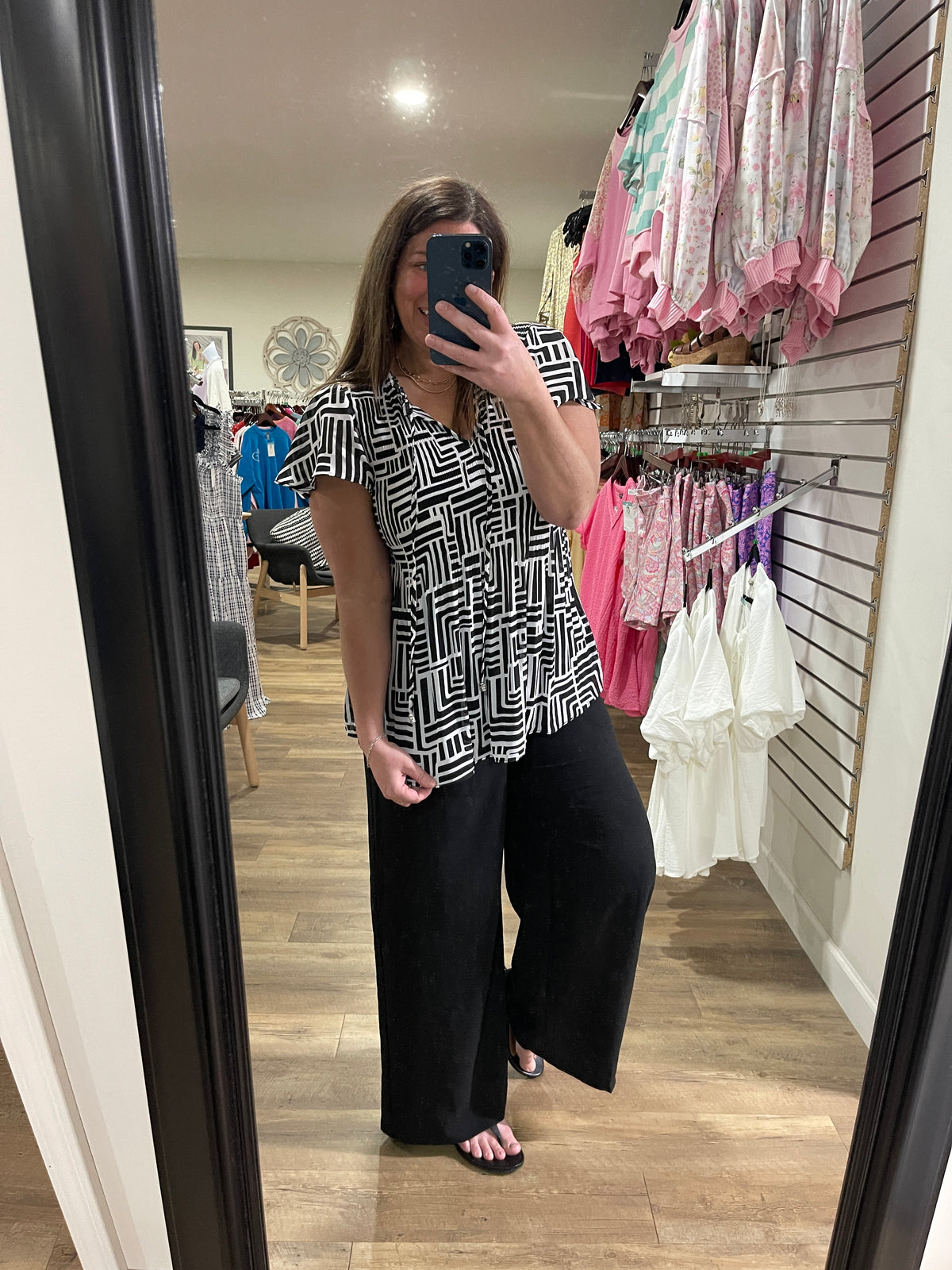 BLACK ELASTIC WAIST WIDE LEG PANTS