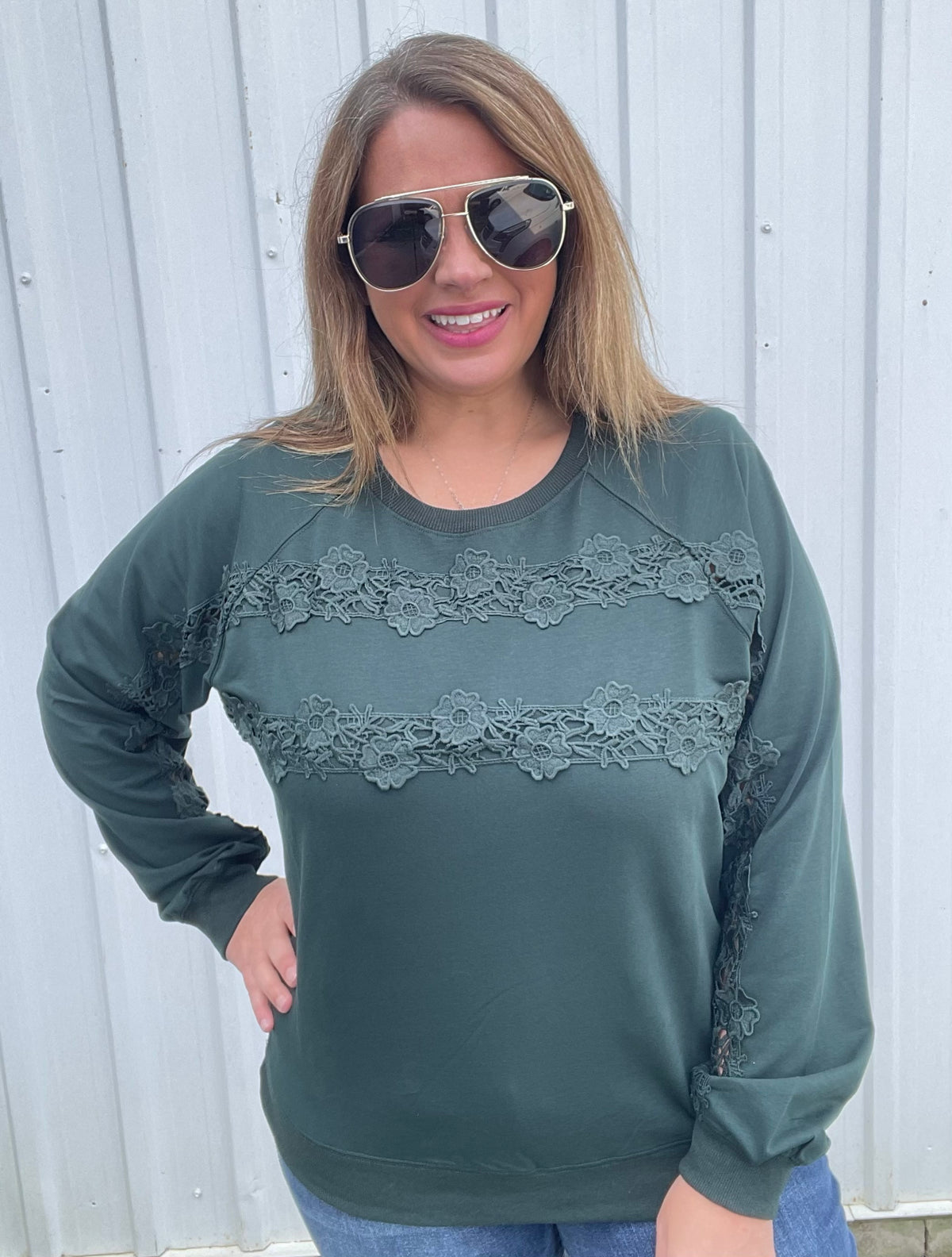 HUNTER LACE TRIM PULLOVER