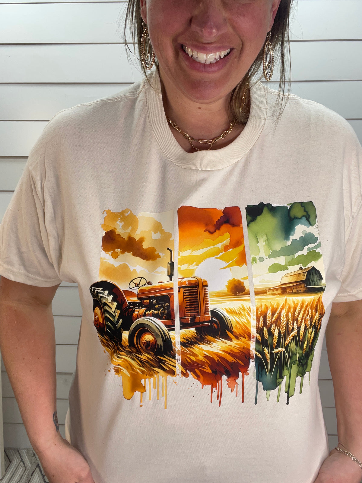 PAINTED TRACTOR FARM SCENE GRAPHIC TEE