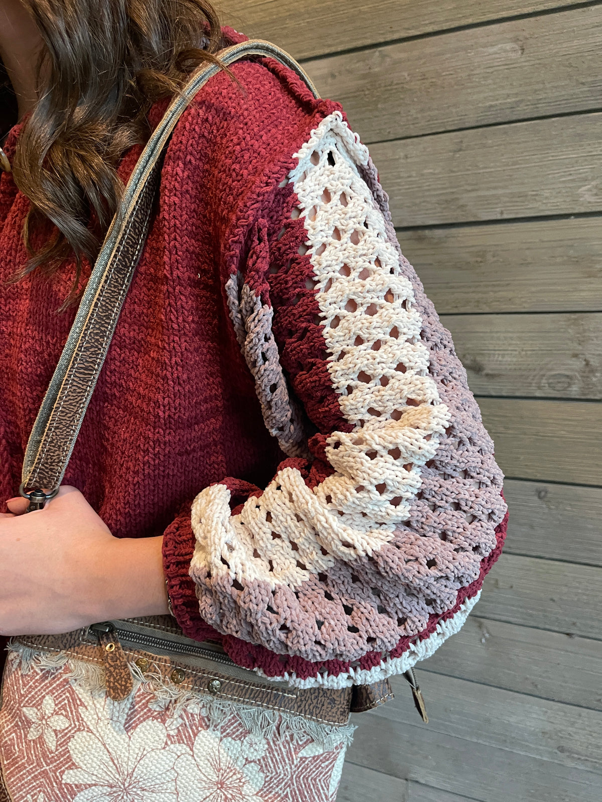 WINE BUTTON KNIT SWEATER W/ OPEN KNIT COLORBLOCK SLEEVES
