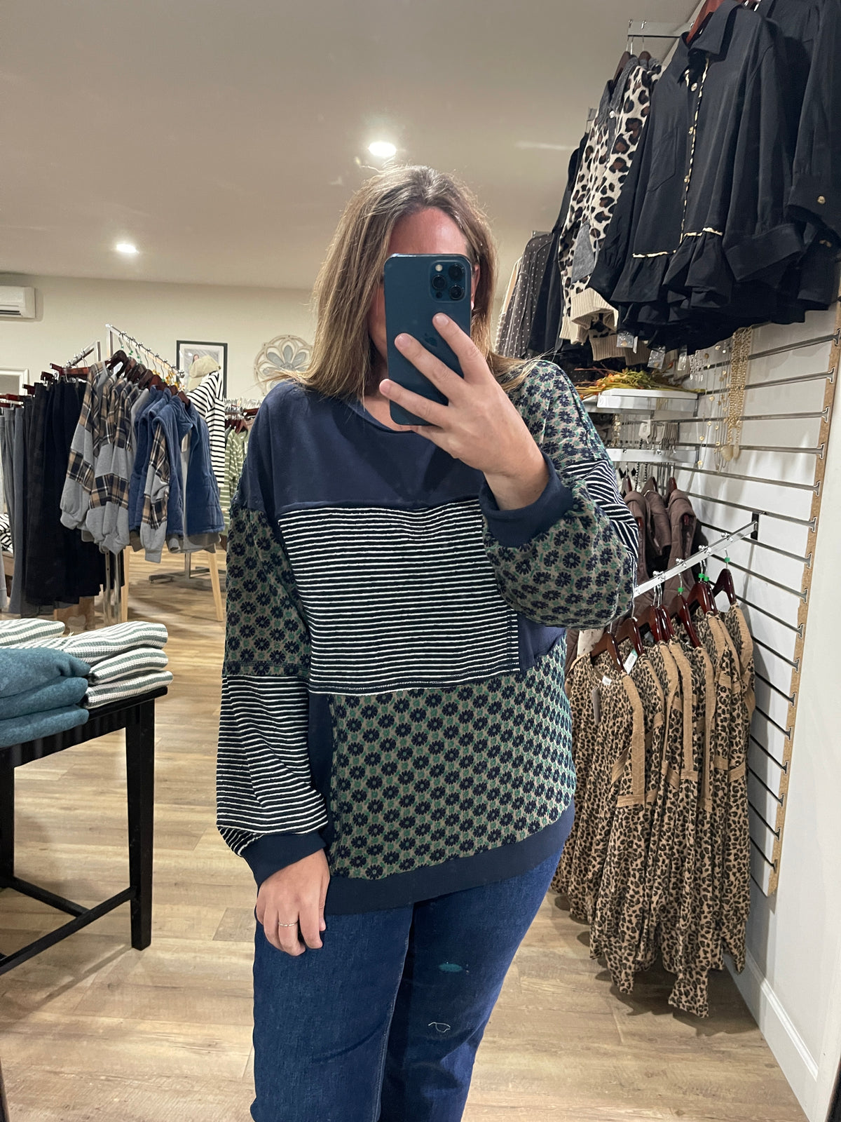 NAVY PATCHWORK FLORAL/STRIPED KNIT TOP