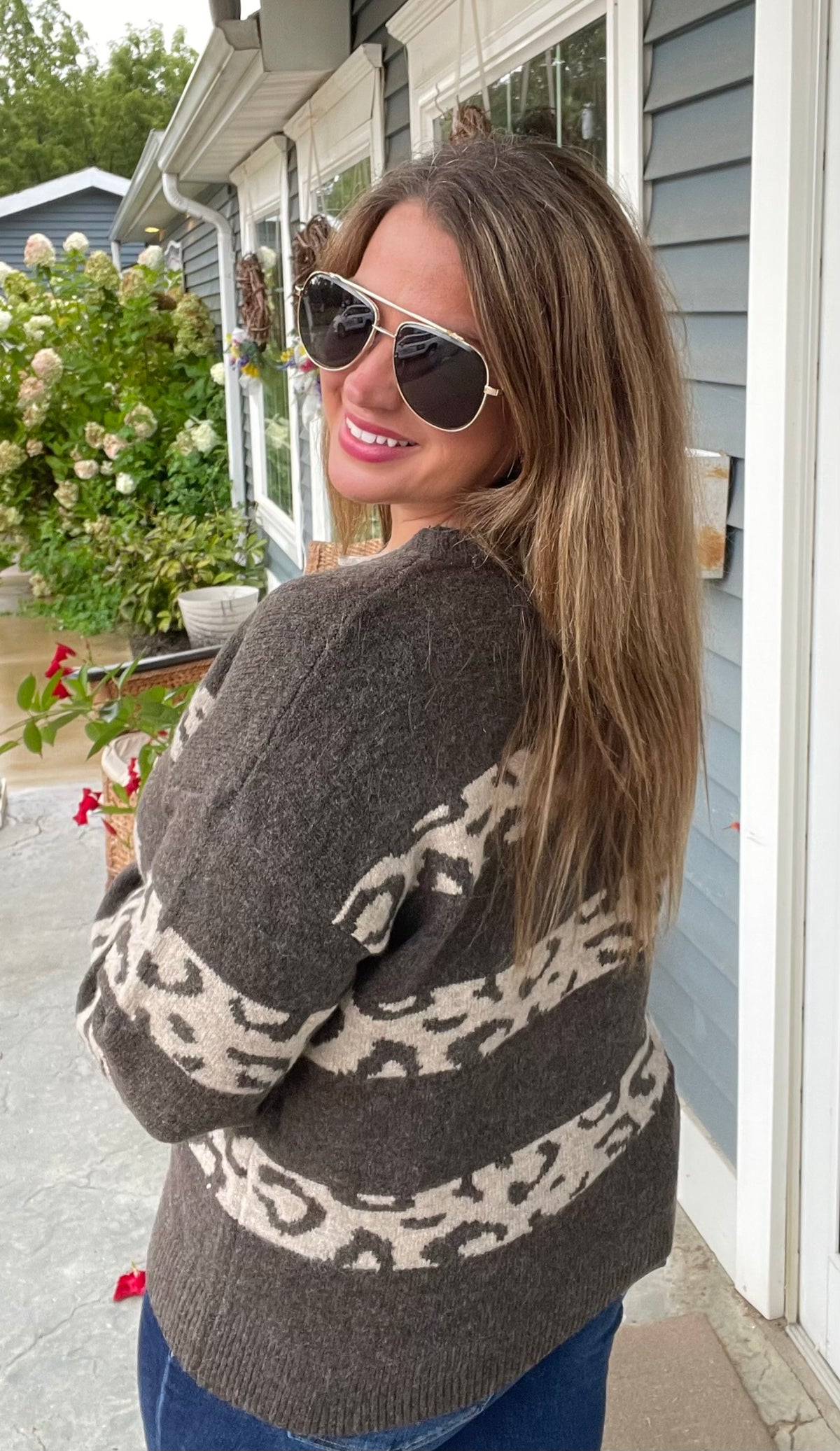 CHOCOLATE Leopard, Color Block, Crew Neck, Pullover Sweater