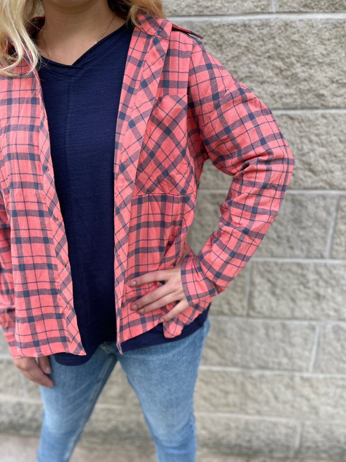PUNCH/NAVY PLAID FLANNEL TOP