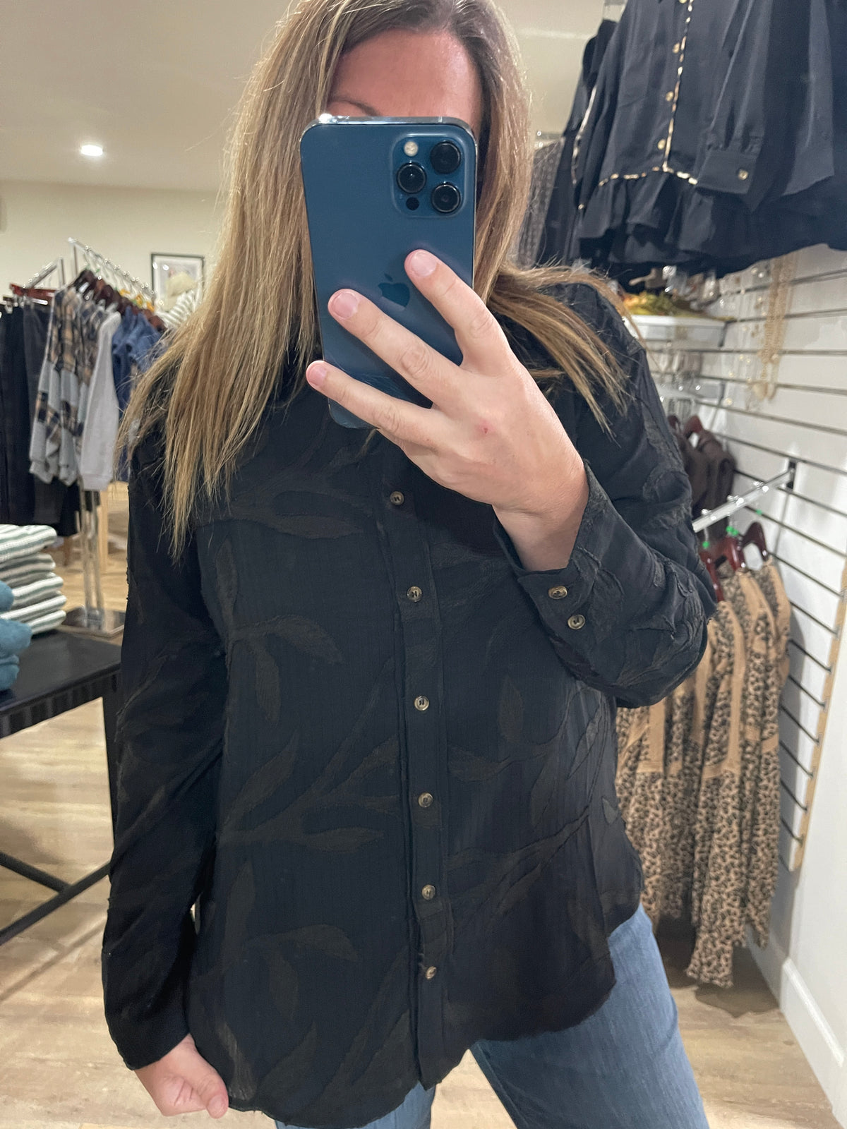 BLACK TEXTURED BUTTON DOWN TOP