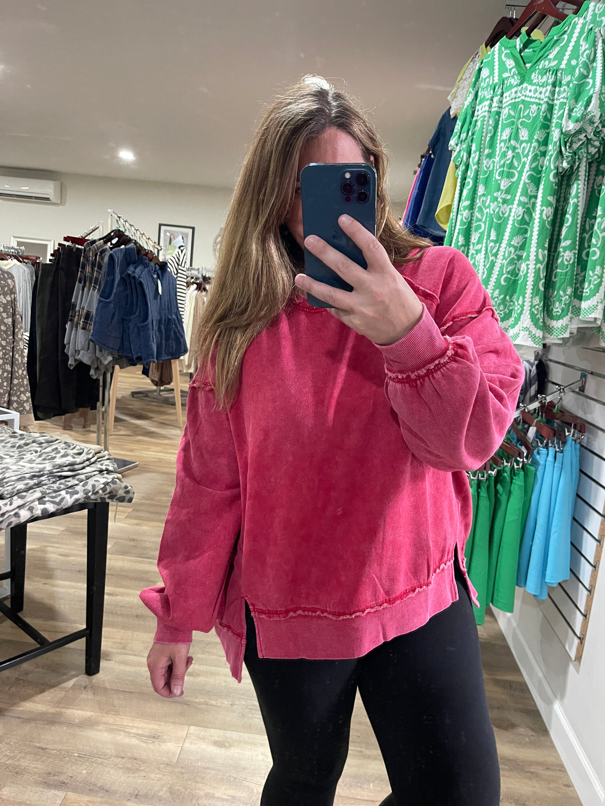 RED MINERAL WASH SOFT FLEECE LINING OVERSIZED PULLOVER