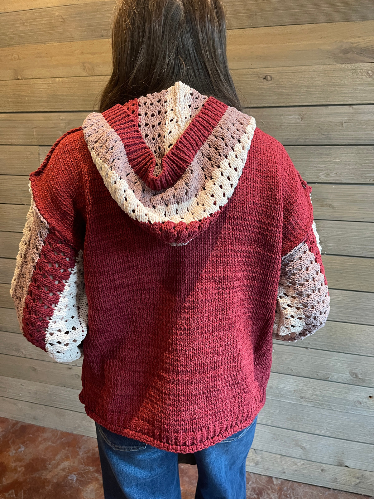 WINE BUTTON KNIT SWEATER W/ OPEN KNIT COLORBLOCK SLEEVES