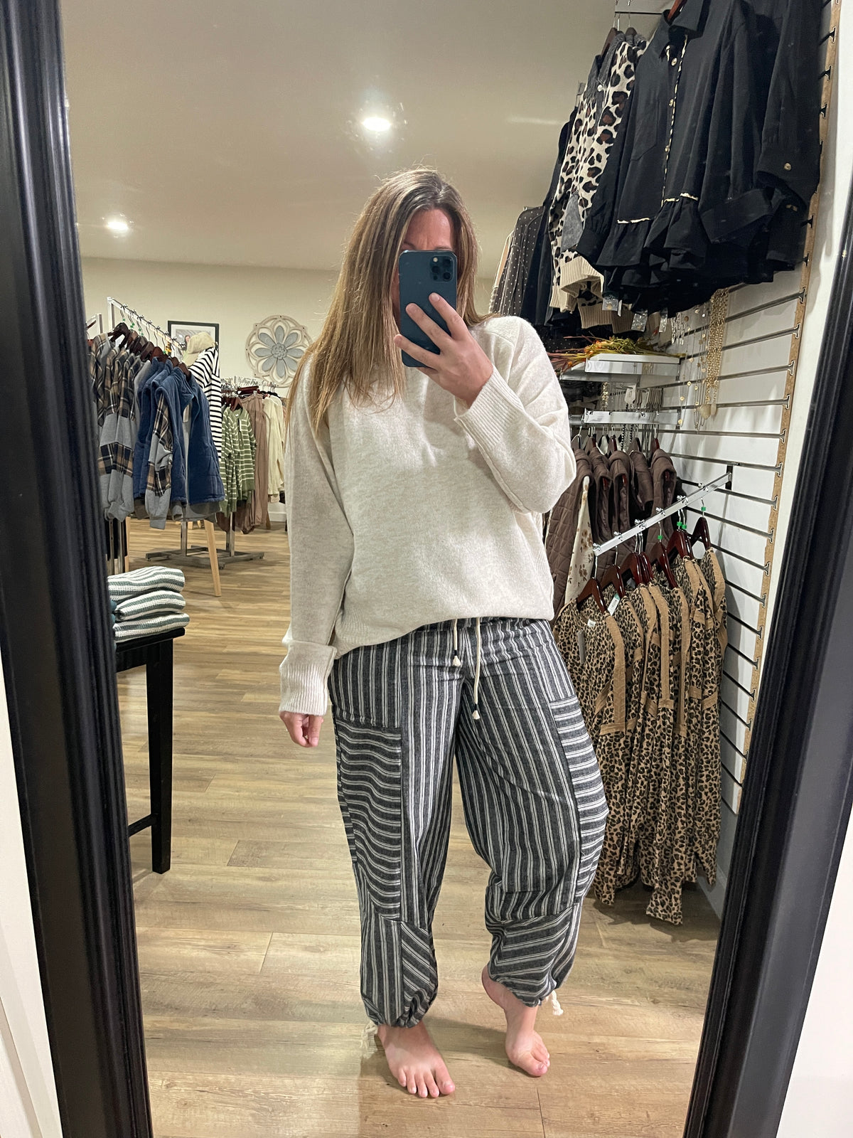 OATMEAL High-Low Hem, Long Sleeve, Super Soft, Oversized LIGHT WEIGHT SWEATER