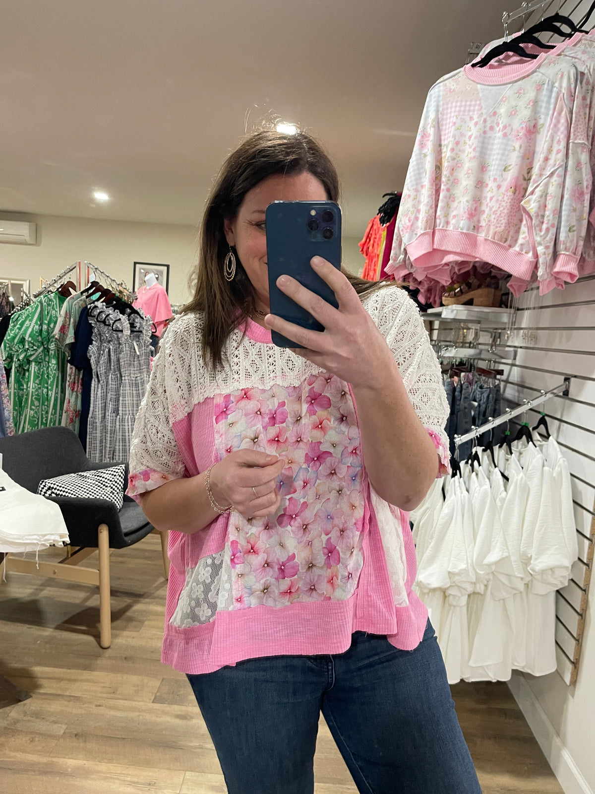 POL CANDY PINK FLORAL/LACE OVERSIZED KNIT TOP
