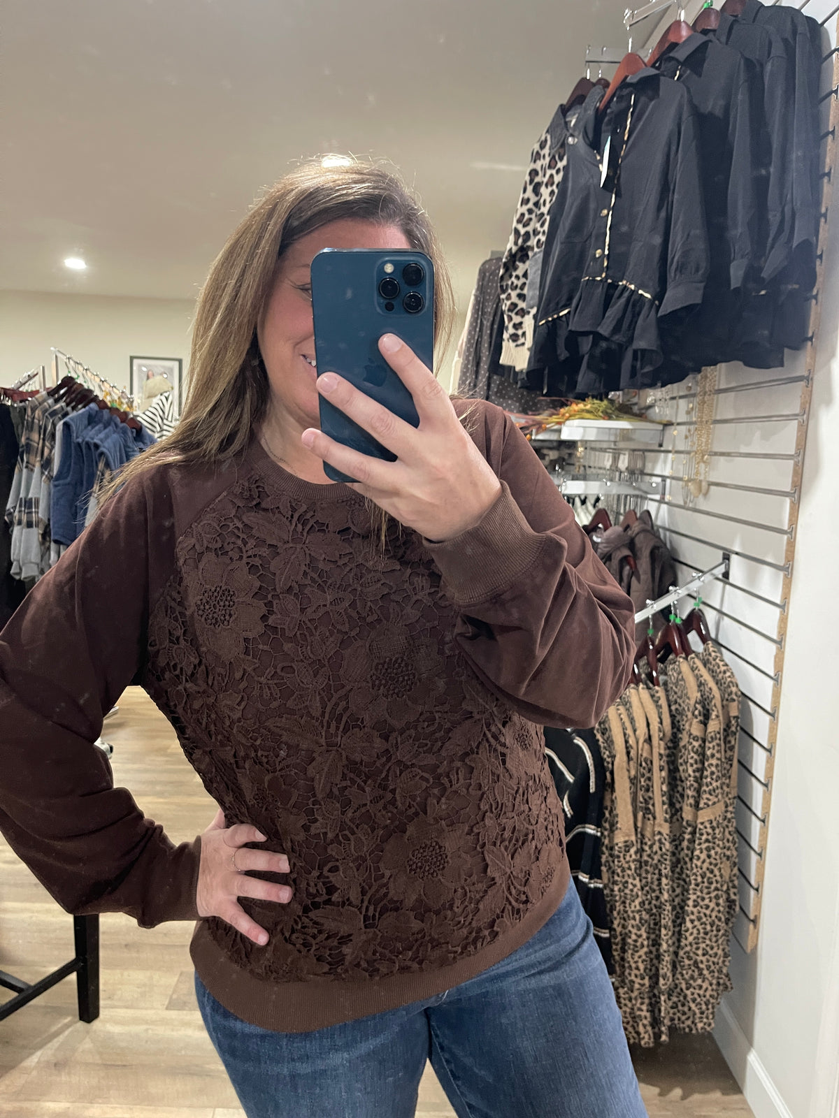 CHOCOLATE LACE FRONT PULLOVER