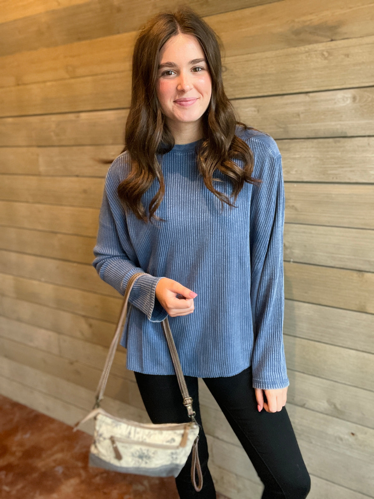 NAVY MINERAL WASH WAFFLE LOSSE FIT TOP