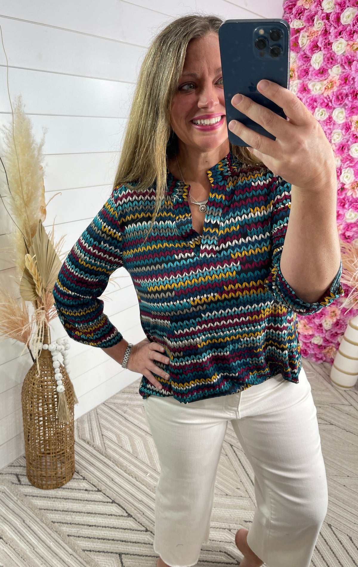 BLACK/MULTI COLOR GEO PRINT 3/4 SLEEVE LIZZY TOP