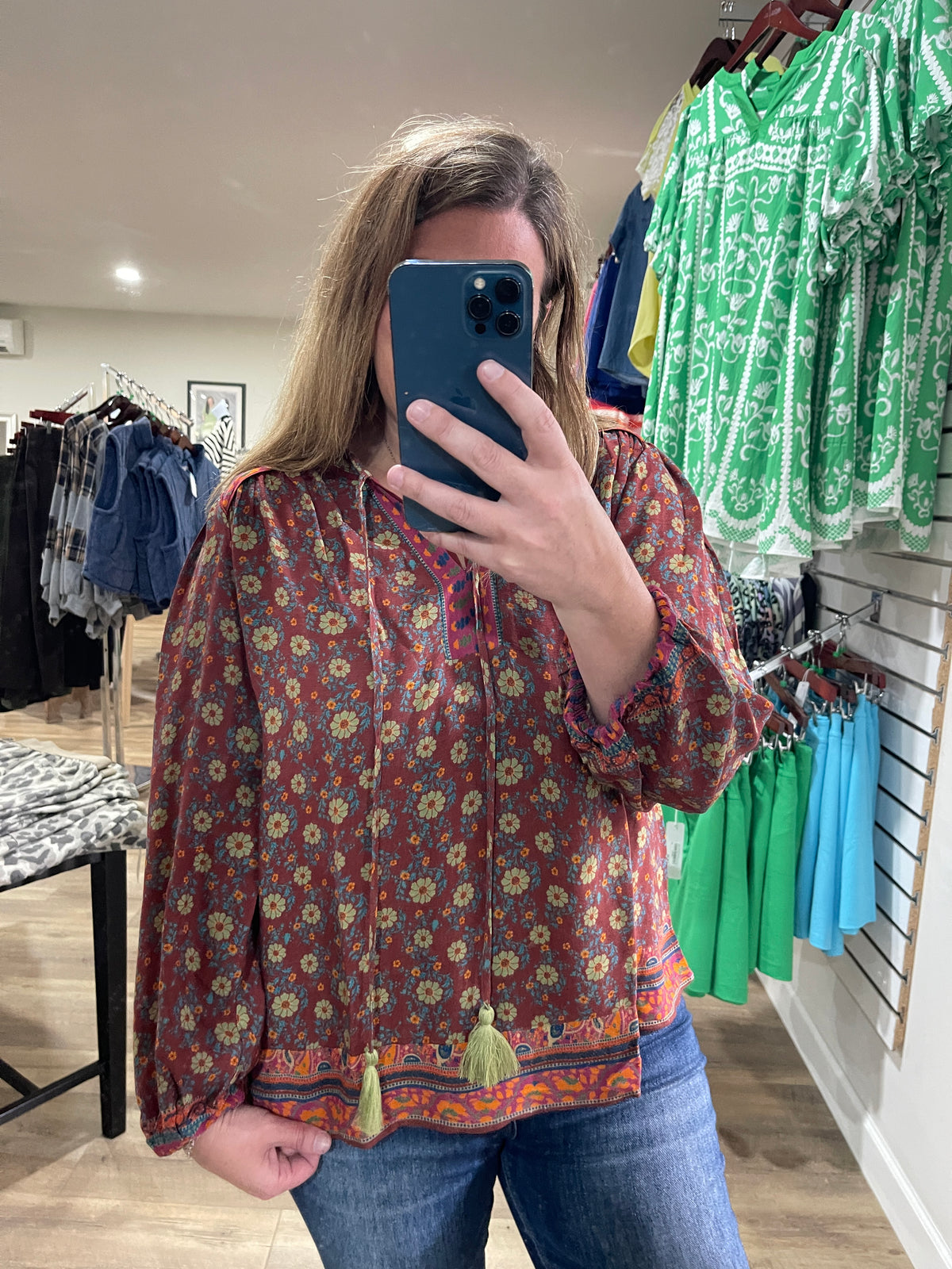 BROWN FLORAL OVERSIZED WOVEN TOP W/ PEASANT TIE