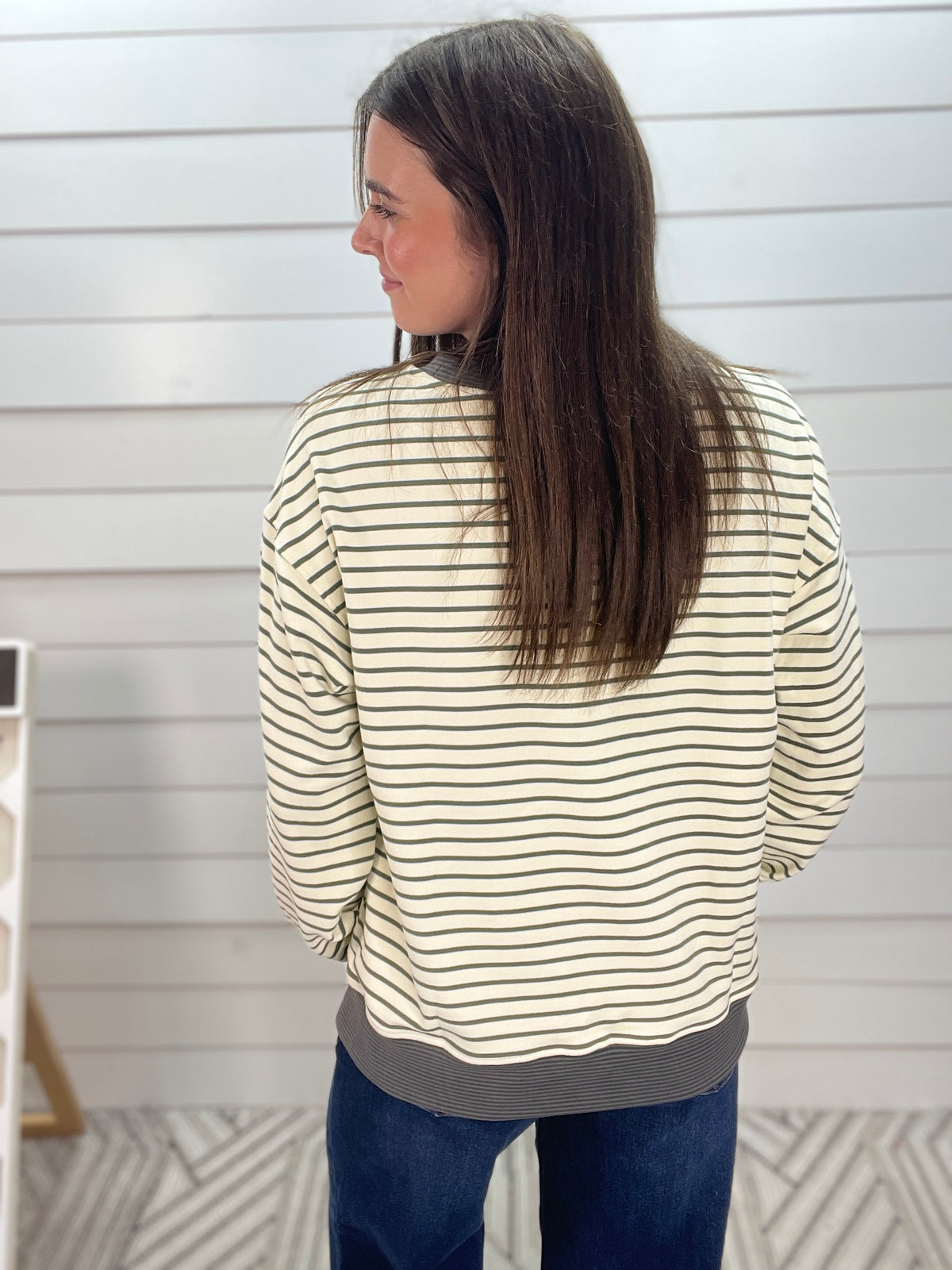 IVORY/OLIVE Color Trimmed Long Sleeve Chest Pocket Micro Brushed Stripe Mix Media Sweatshirt
