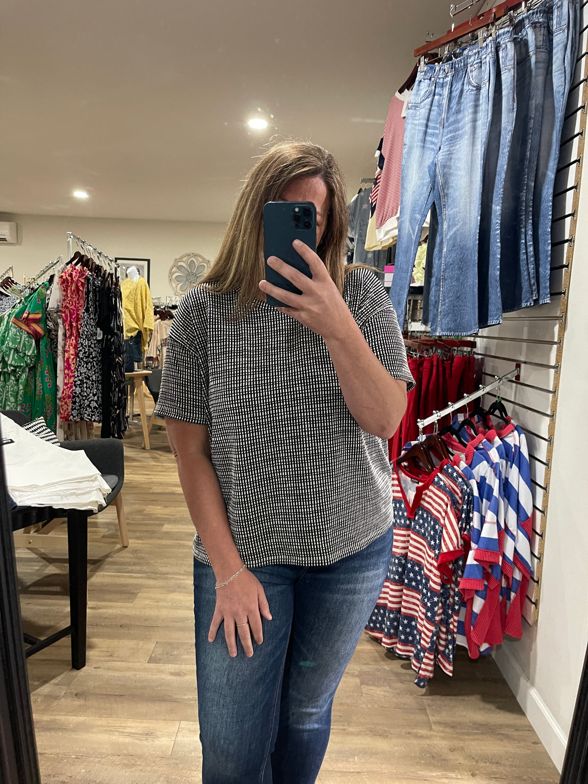 BLACK/CREAM TEXTURED RELAXED TEE KNIT TOP