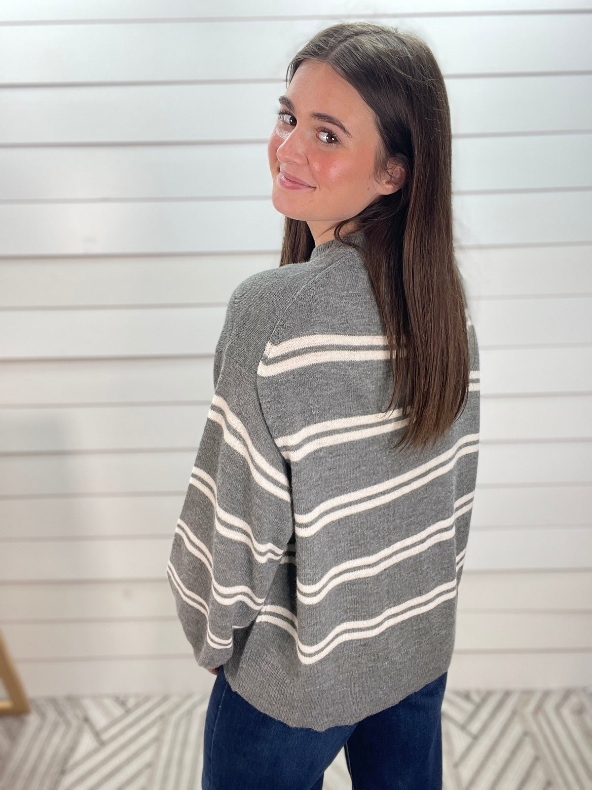 CHARCOAL STRIPED SOFT LIGHT WEIGHT SWEATER