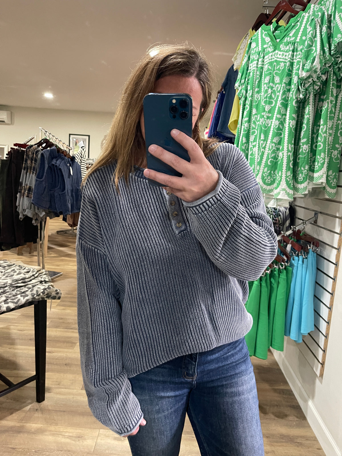 INDIGO MINERAL WASH HENLEY SWEATER