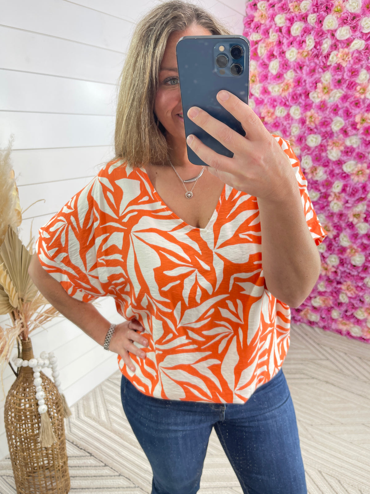 ORANGE OVERSIZED GEOMETRIC V NECK