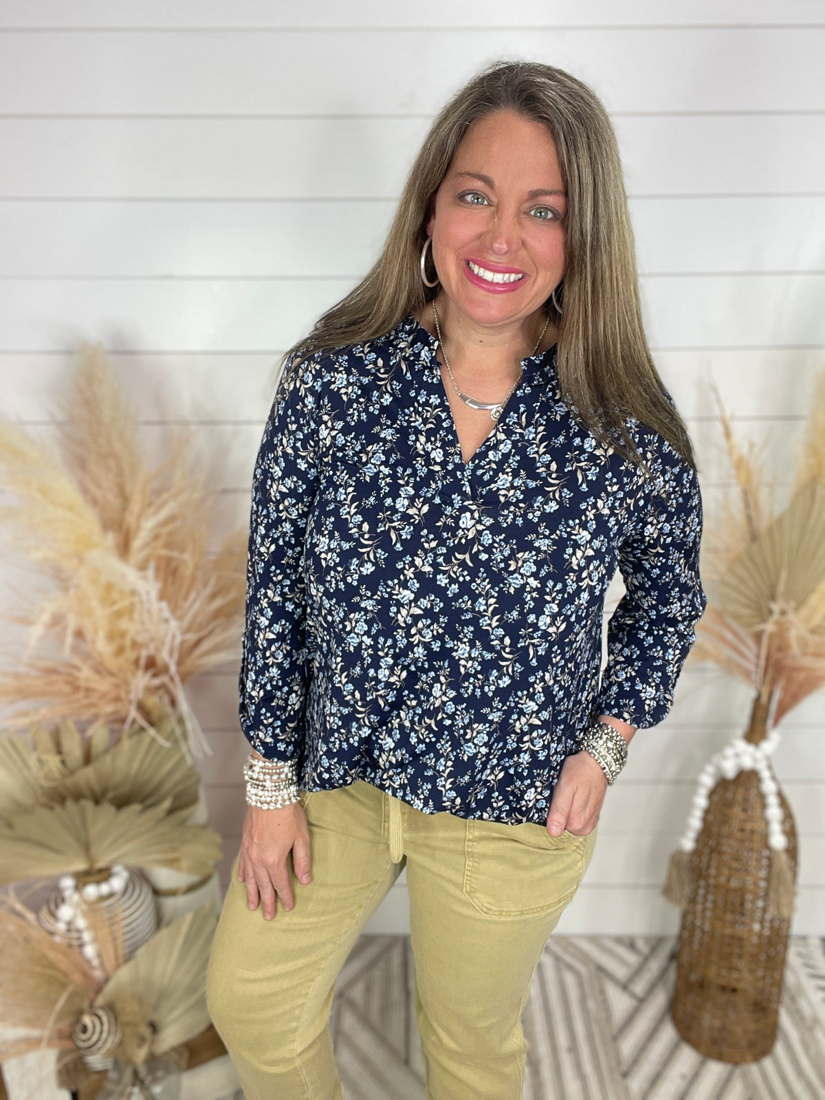 NAVY BLUE PETITE FLORAL 3/4 SLEEVE LIZZY TOP