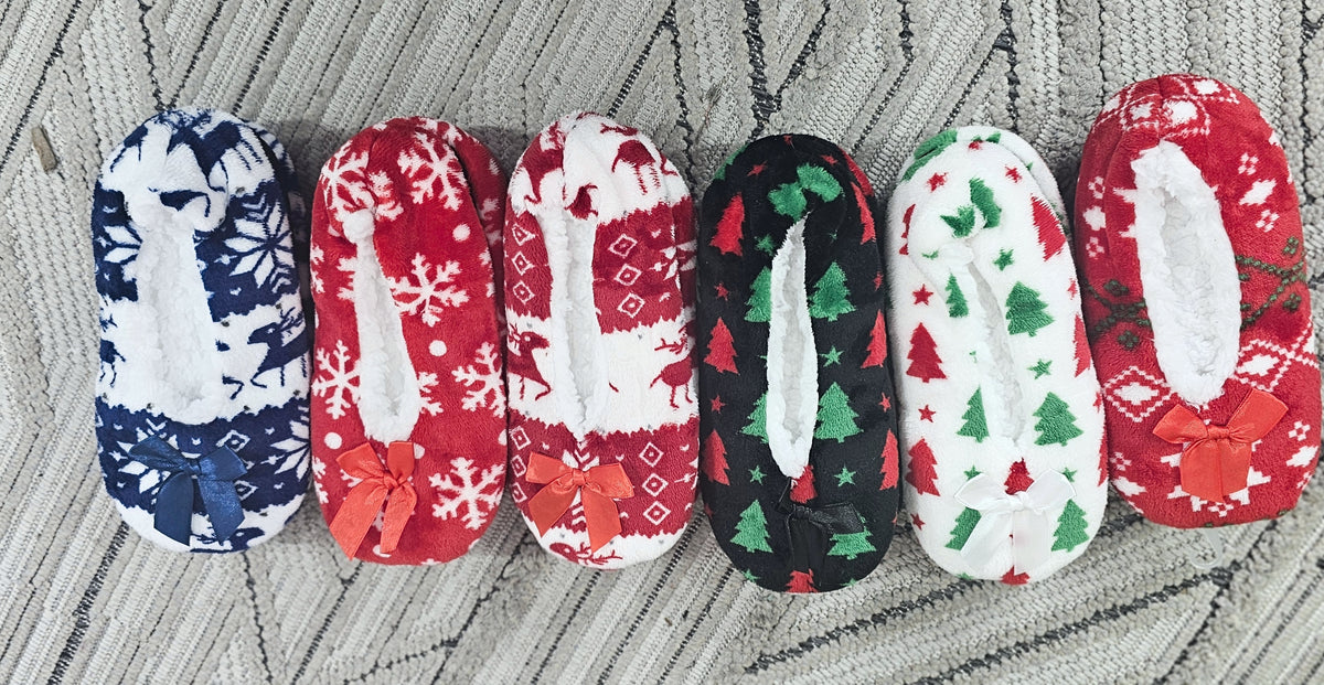 HOLIDAY SLIPPER SOCKS- 6 PRINTS