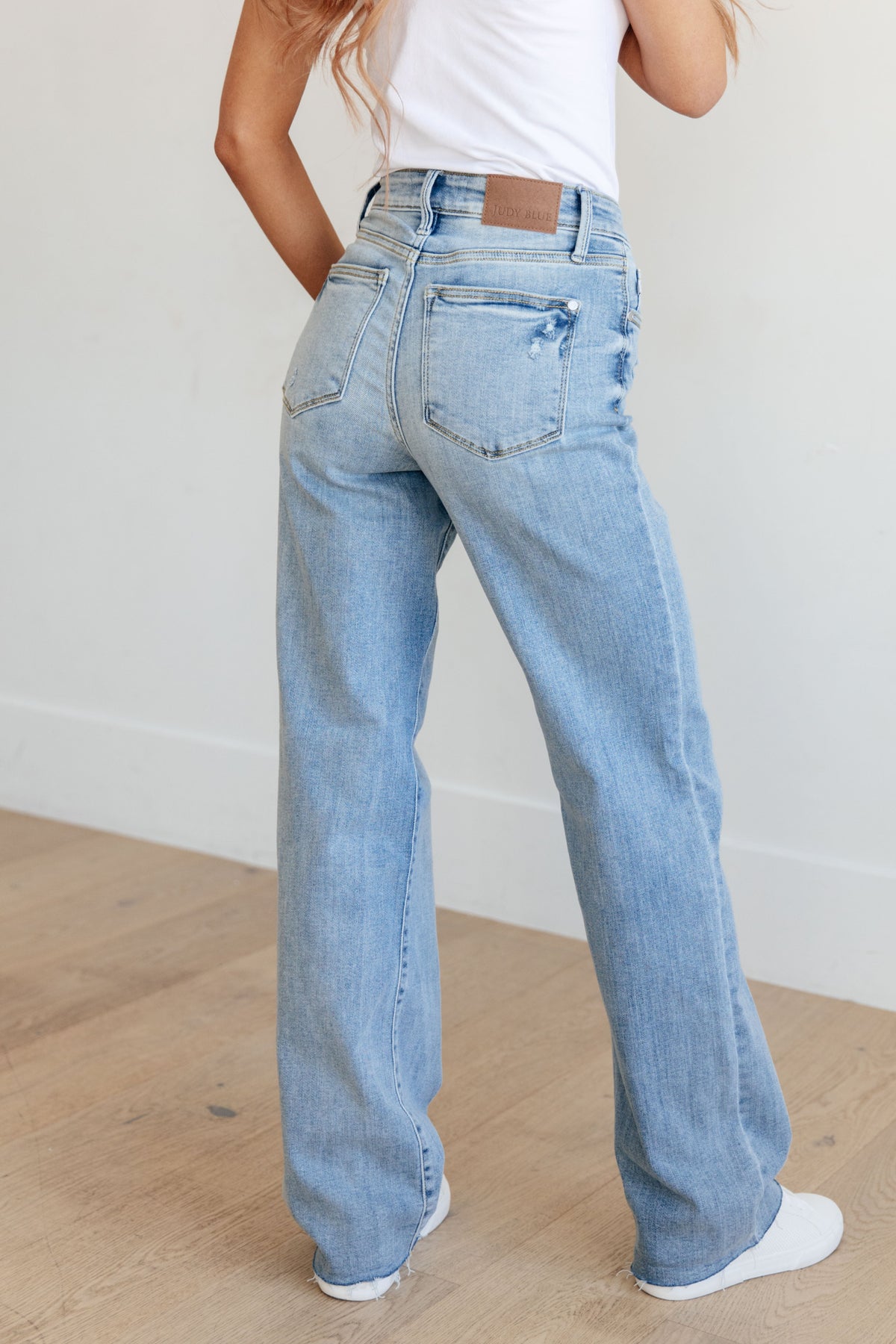 Judy Blue Nora High Rise Rigid Magic Destroy Slim Straight Jeans
