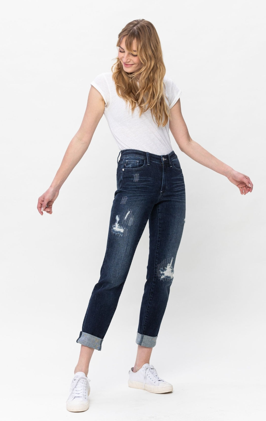 JUDY BLUE MID RISE STITCHED AND DESTROYED BOYFRIEND JEAN