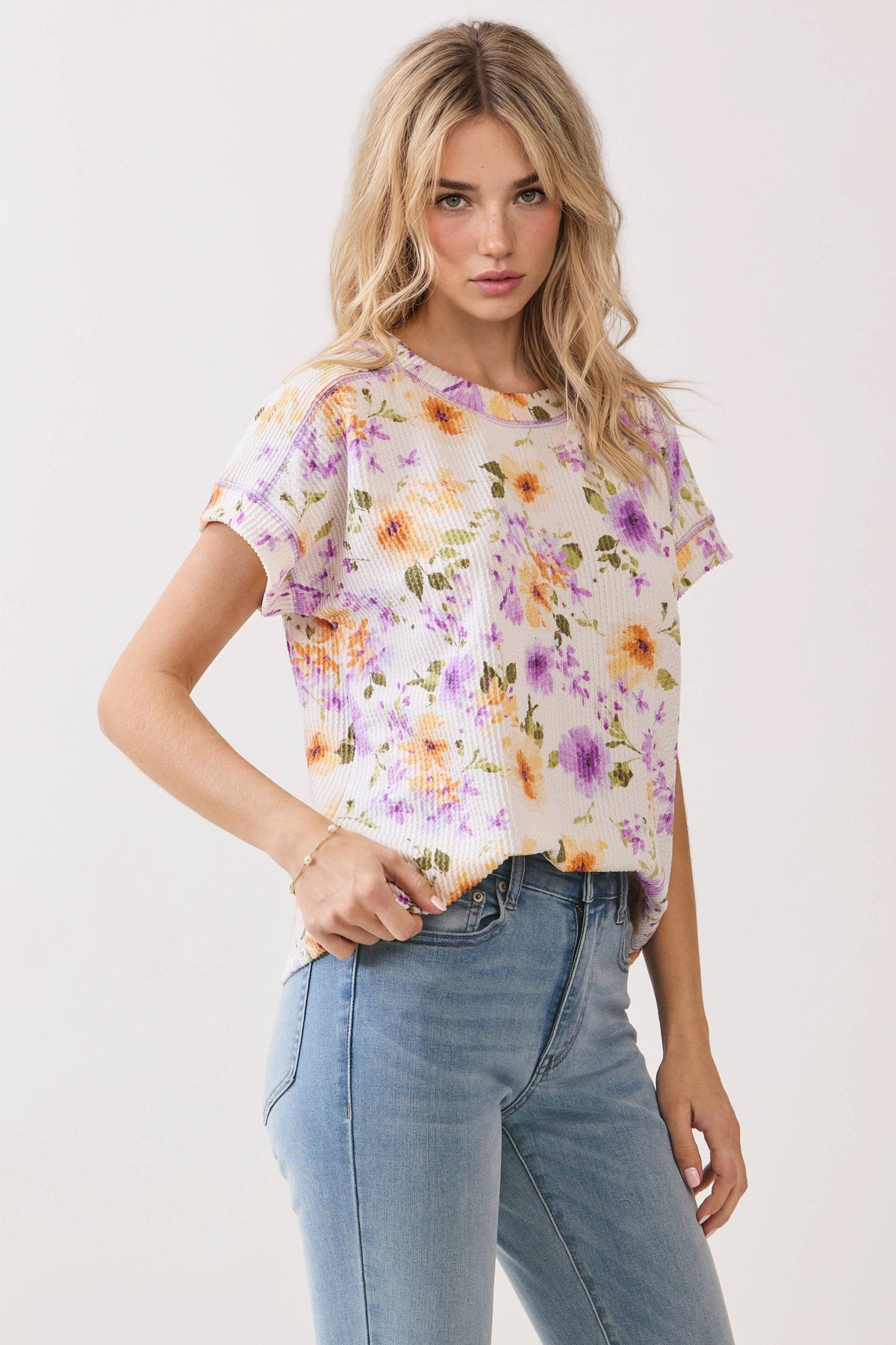 BOMBOM - TA2430 Floral Ribbed Short Sleeve Knit Top: Floral / English / M