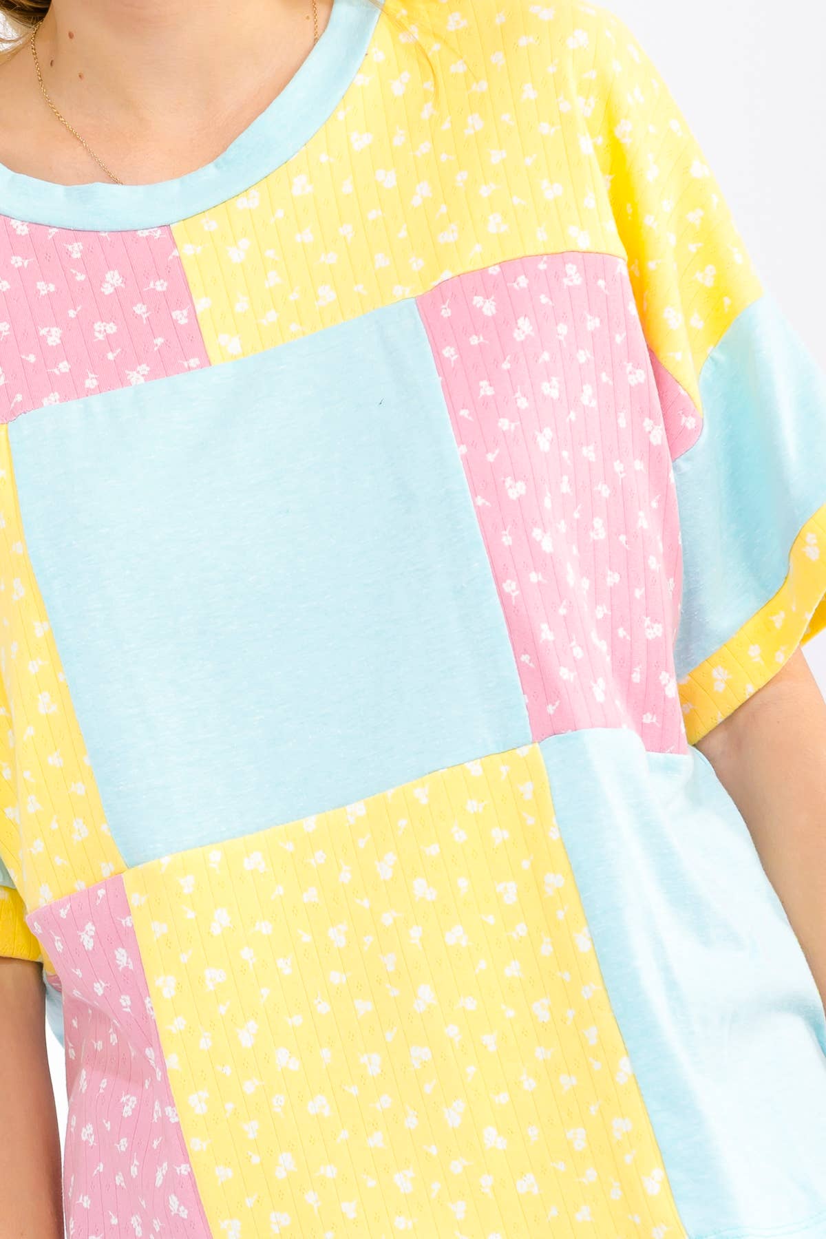 7th Ray - Floral Patchwork Short Sleeve Top T6303: Aqua / S