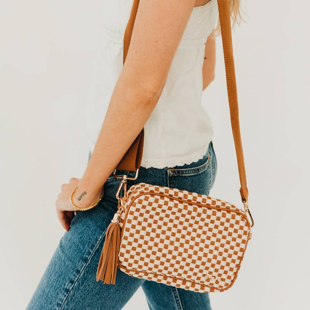 Pretty Simple - Woven Willow Camera Crossbody Bag: Checkered Black