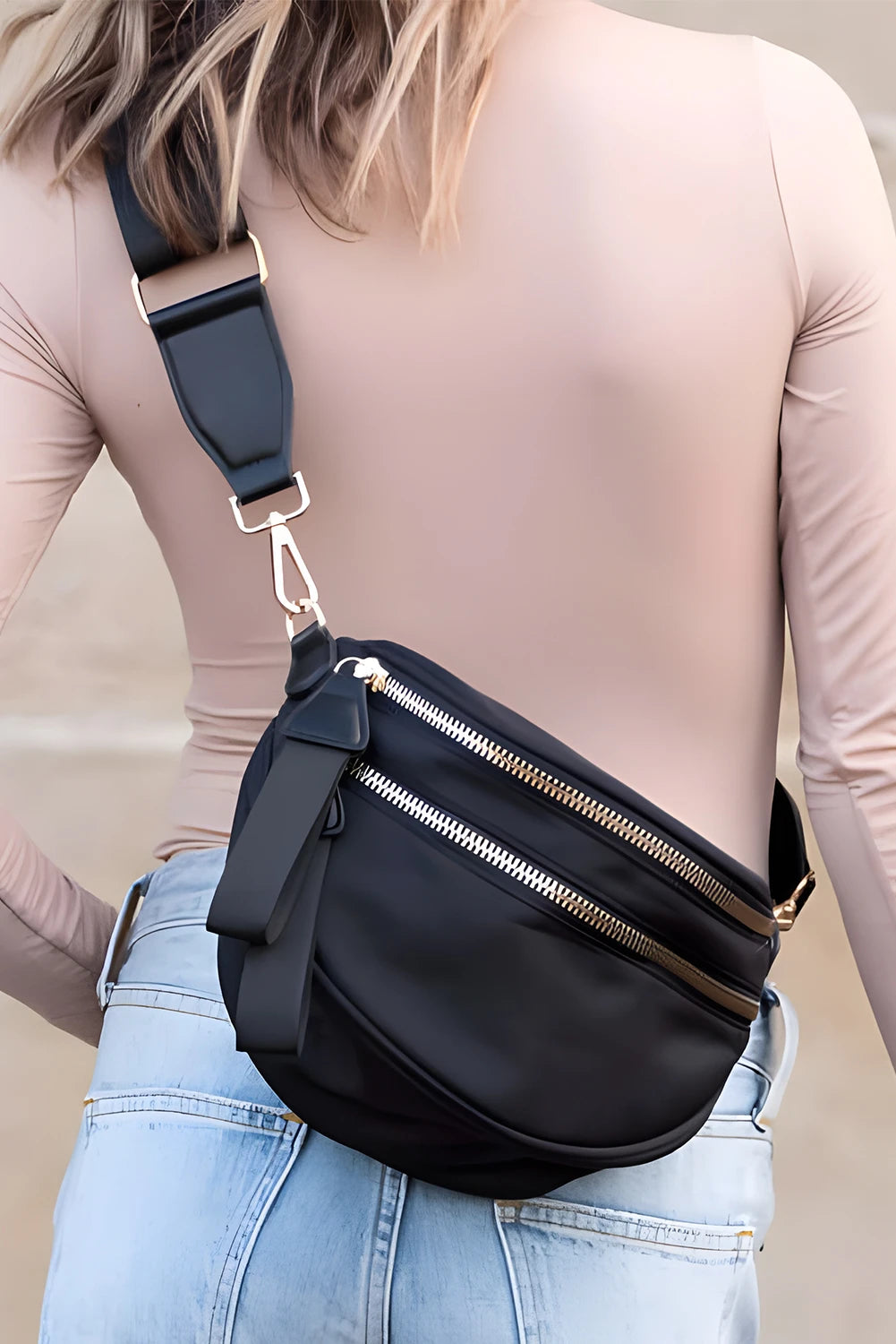 BLACK DOUBLE ZIPPER SLING BAG