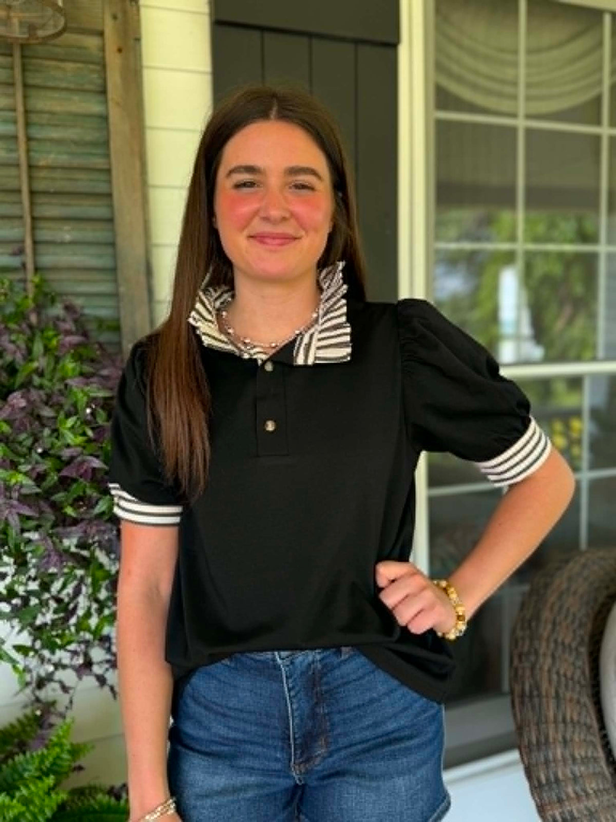BLACK KNIT STRIPED POP COLOR KNIT TOP
