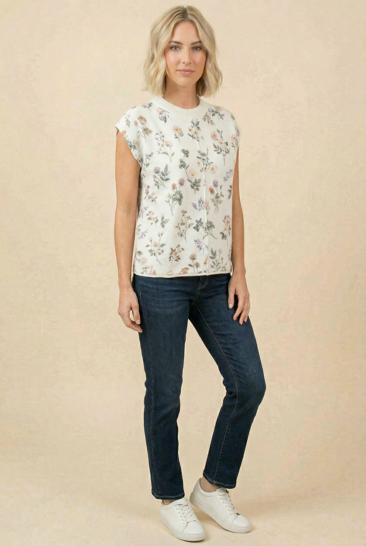 BOMBOM - TA2497 Floral Textured Sleeveless Knit Top: M