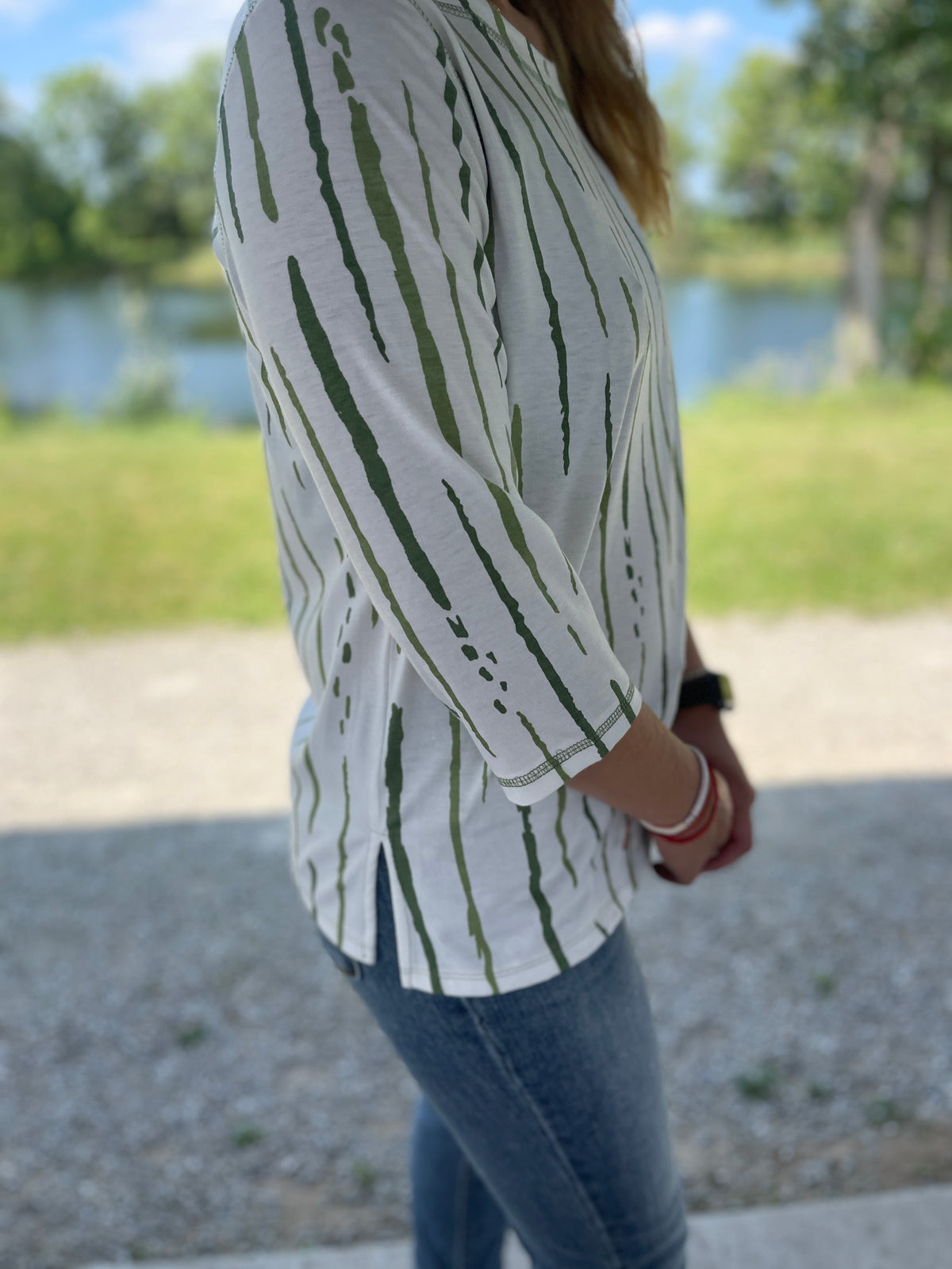 IVORY/GREEN 3/4 SLEEVE KNIT TOP