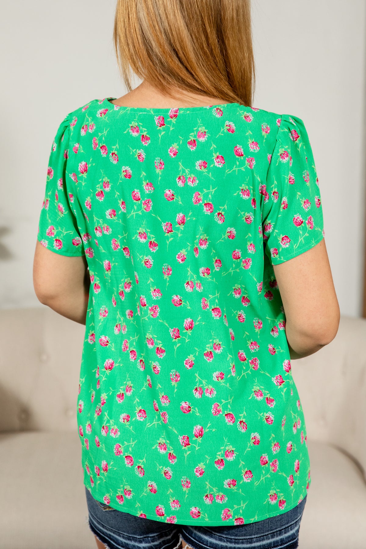 GREEN/PINK FLORAL SCALLOPED NECKLINE BLOUSE