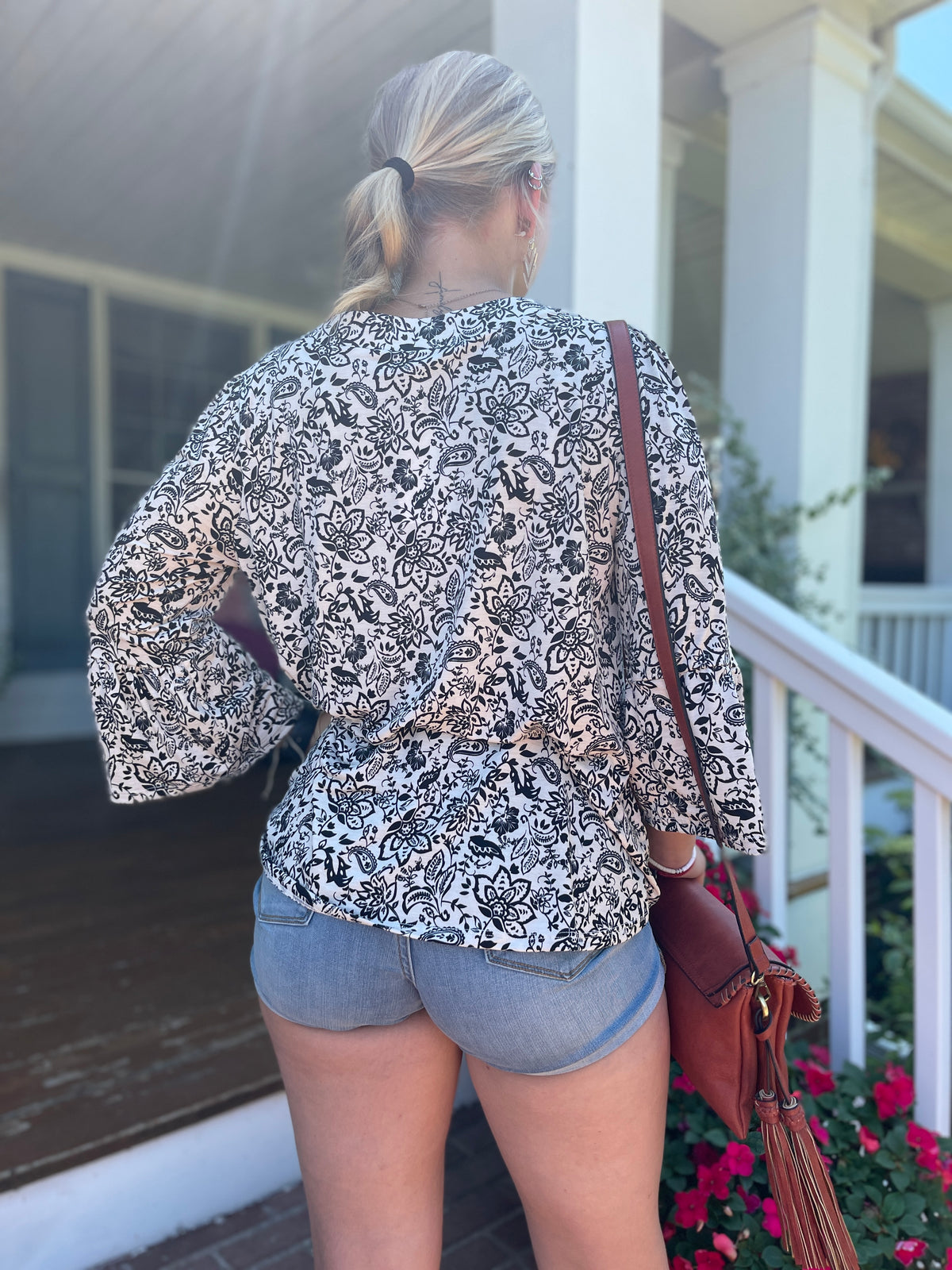 TAUPE/BLACK FLORAL/PAISLEY TOP
